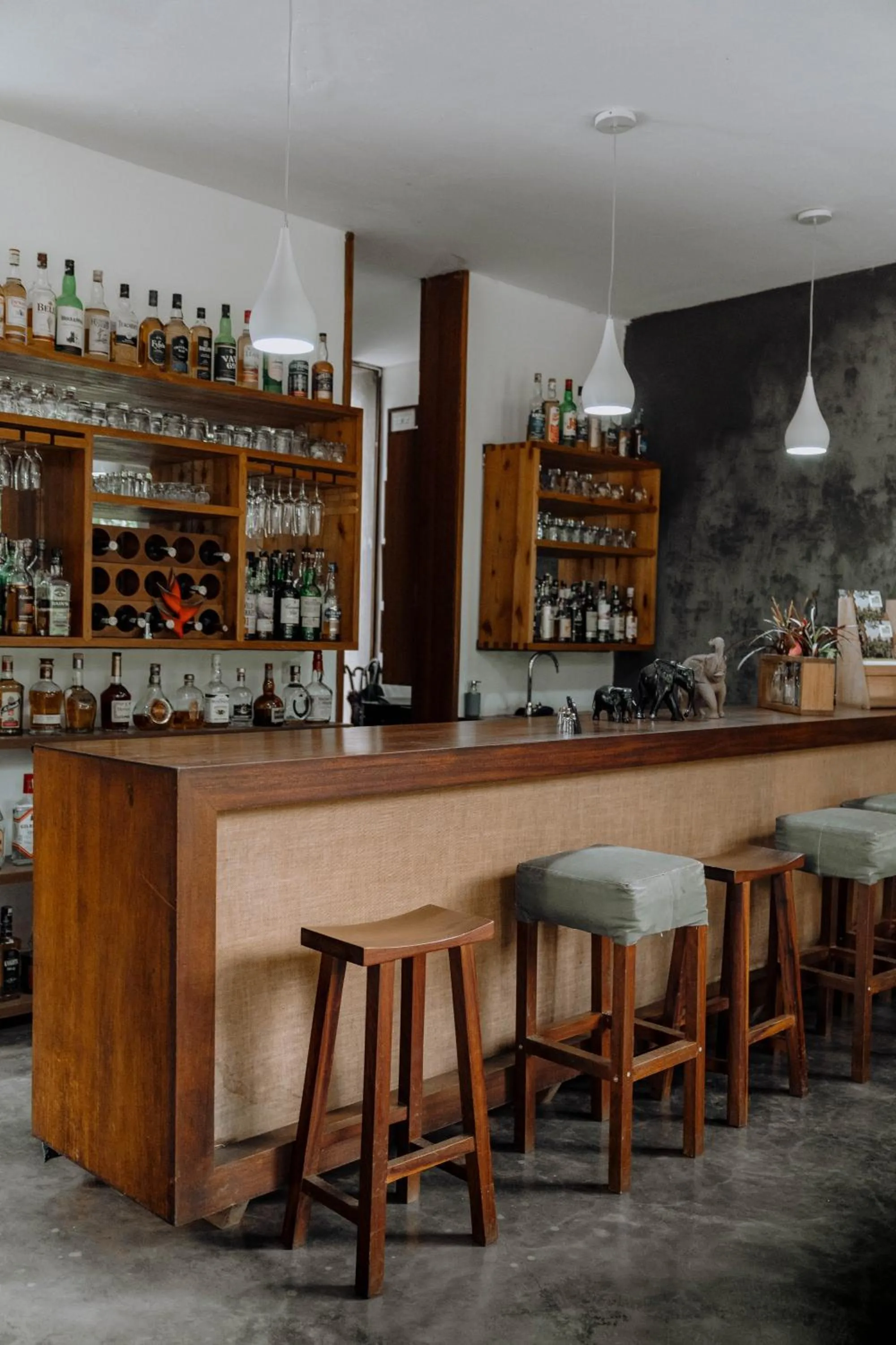 Lounge or bar in Kaliwa Lodge