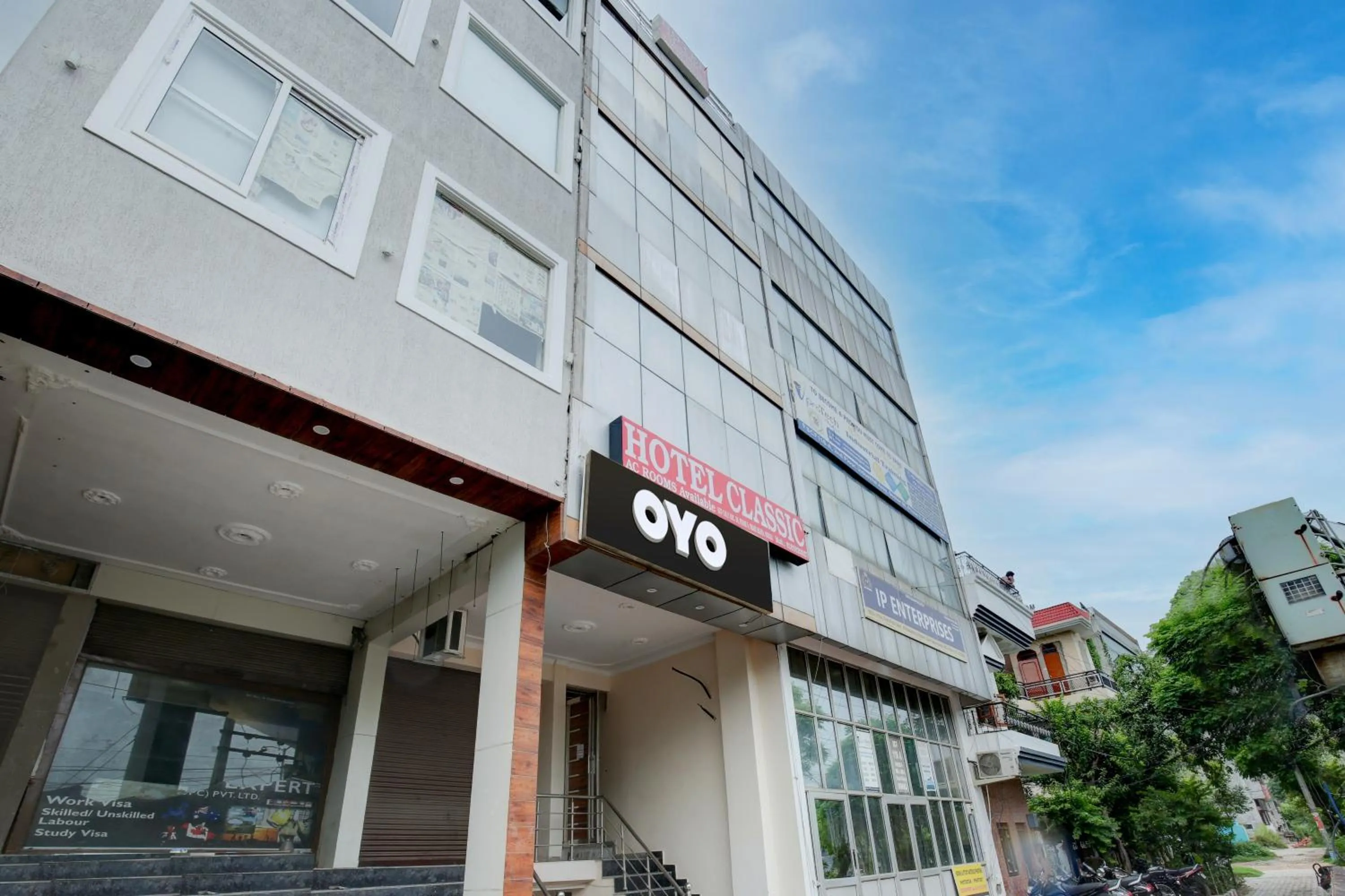 Facade/entrance in Flagship Hotel Classic