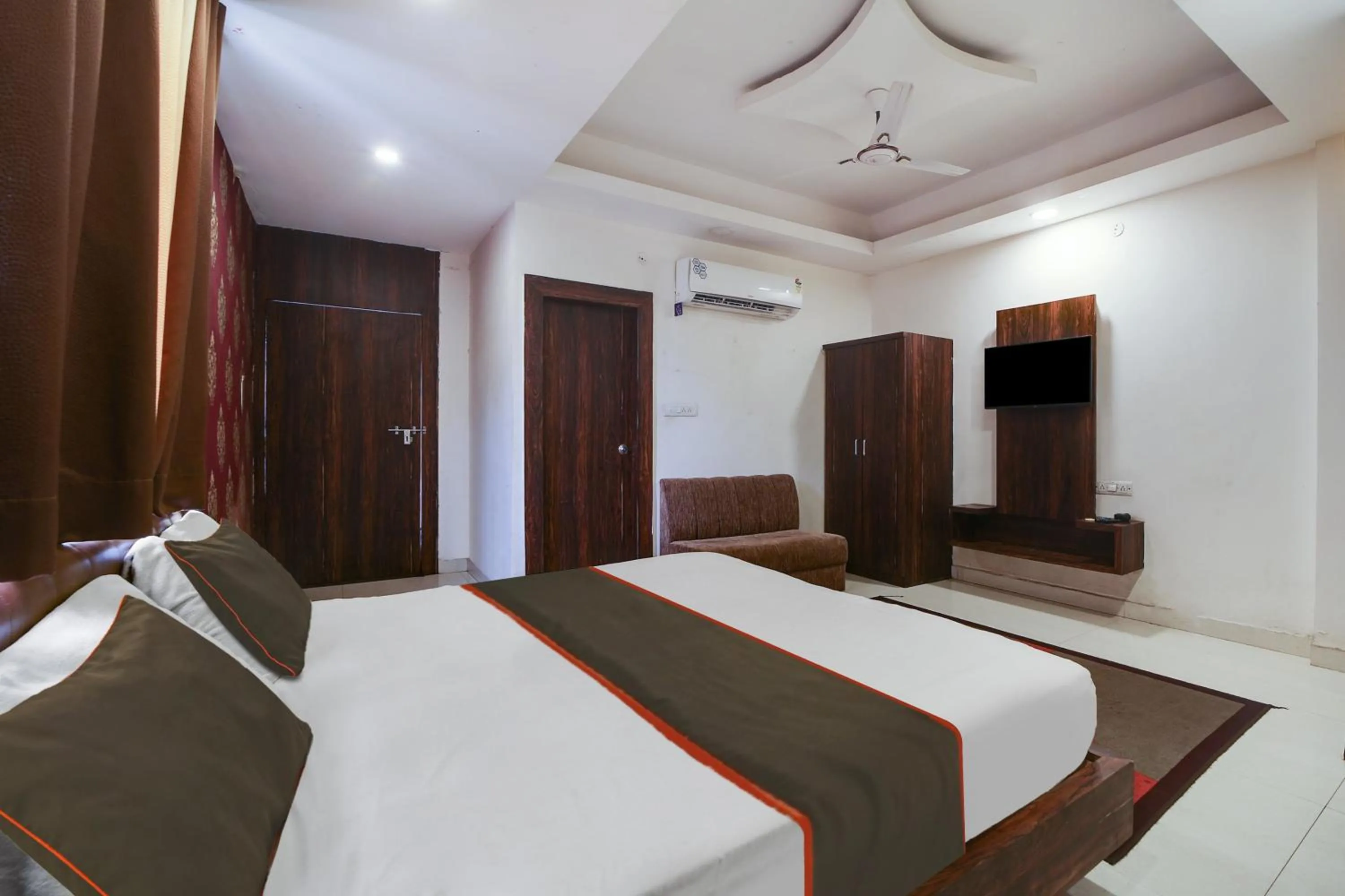 Lobby or reception, Bed in Hotel O Ocean Pearl