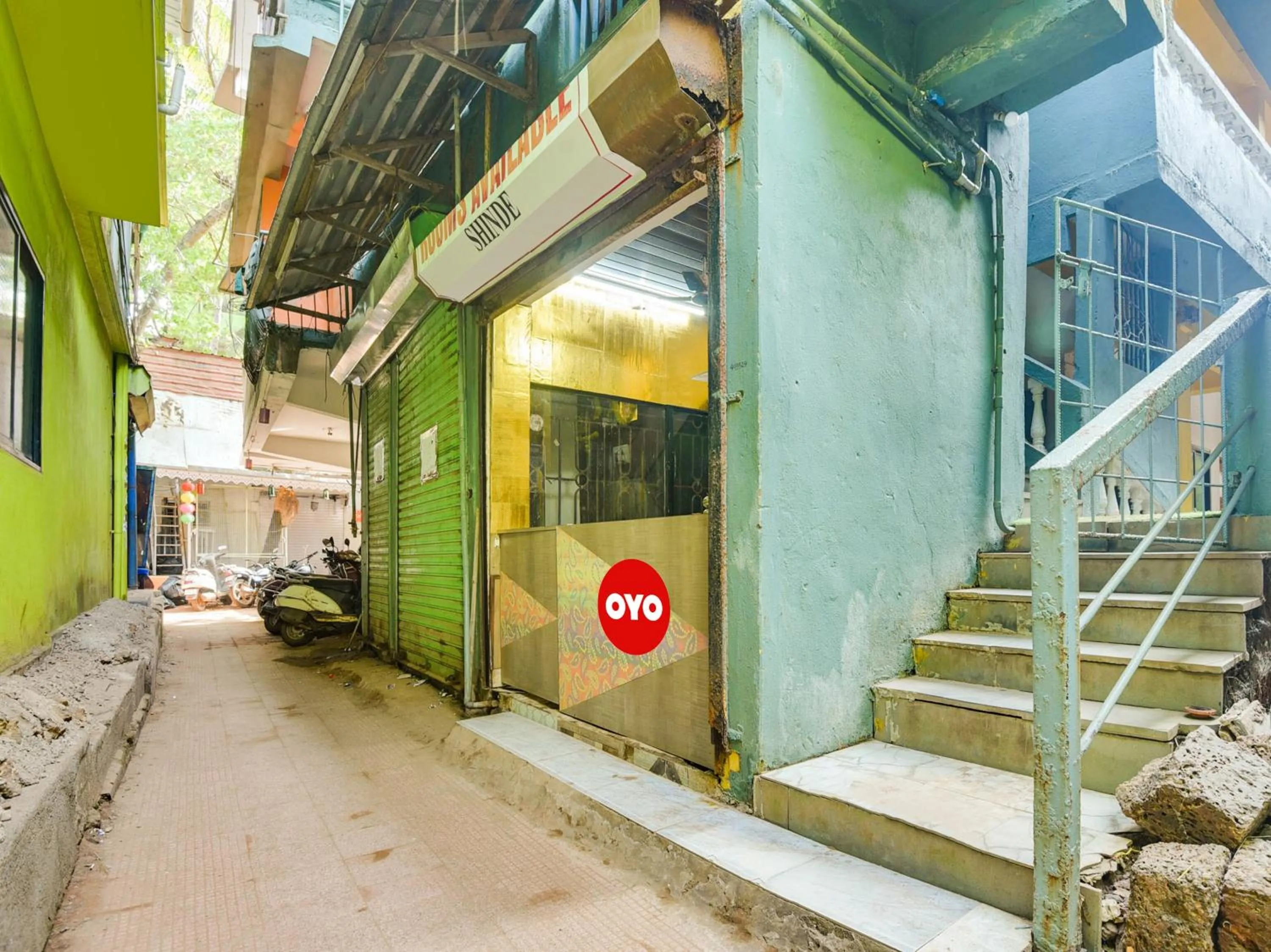 Facade/entrance in Hotel O Madan Motels