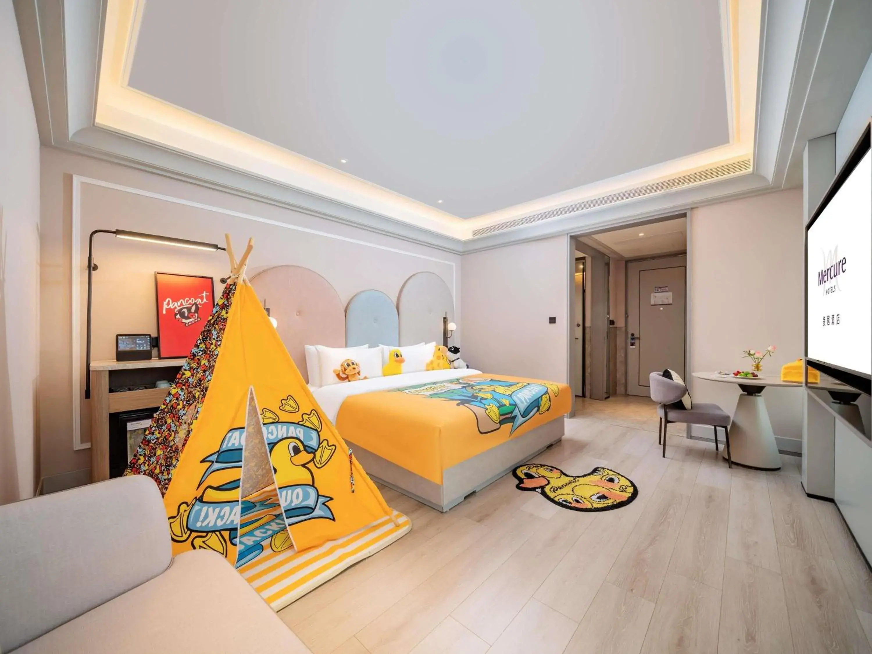 Family Room in Mercure Guangzhou Baiyun International Airport - Airport Free Shuttle Bus Family Room in Mercure Guangzhou Baiyun International Airport - Airport Free Shuttle Bus