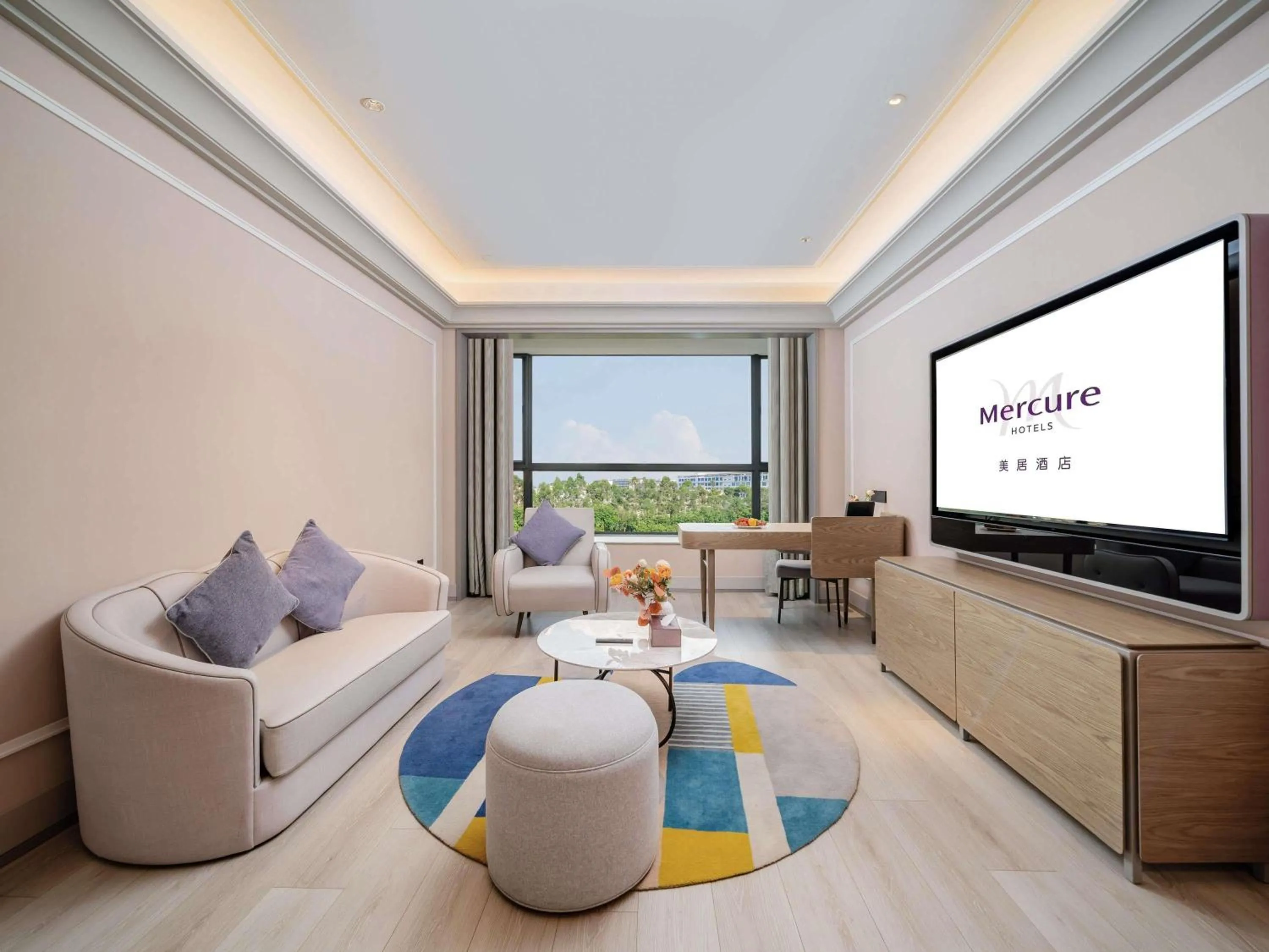 Photo of the whole room in Mercure Guangzhou Baiyun International Airport - Airport Free Shuttle Bus