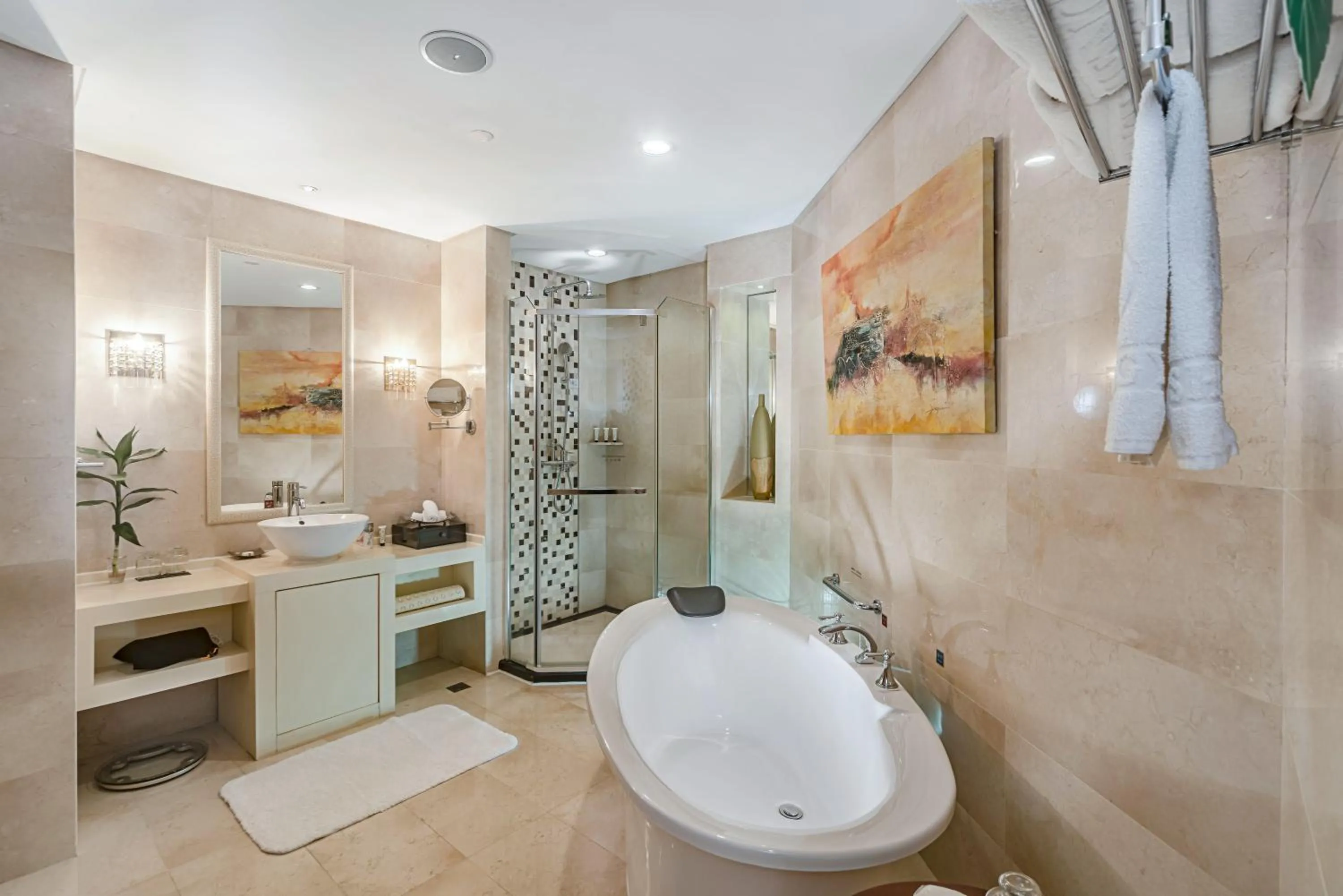 Bathroom in Haikou Mingguang Shengyi Hotel (Previous Mingguang International Hotel)