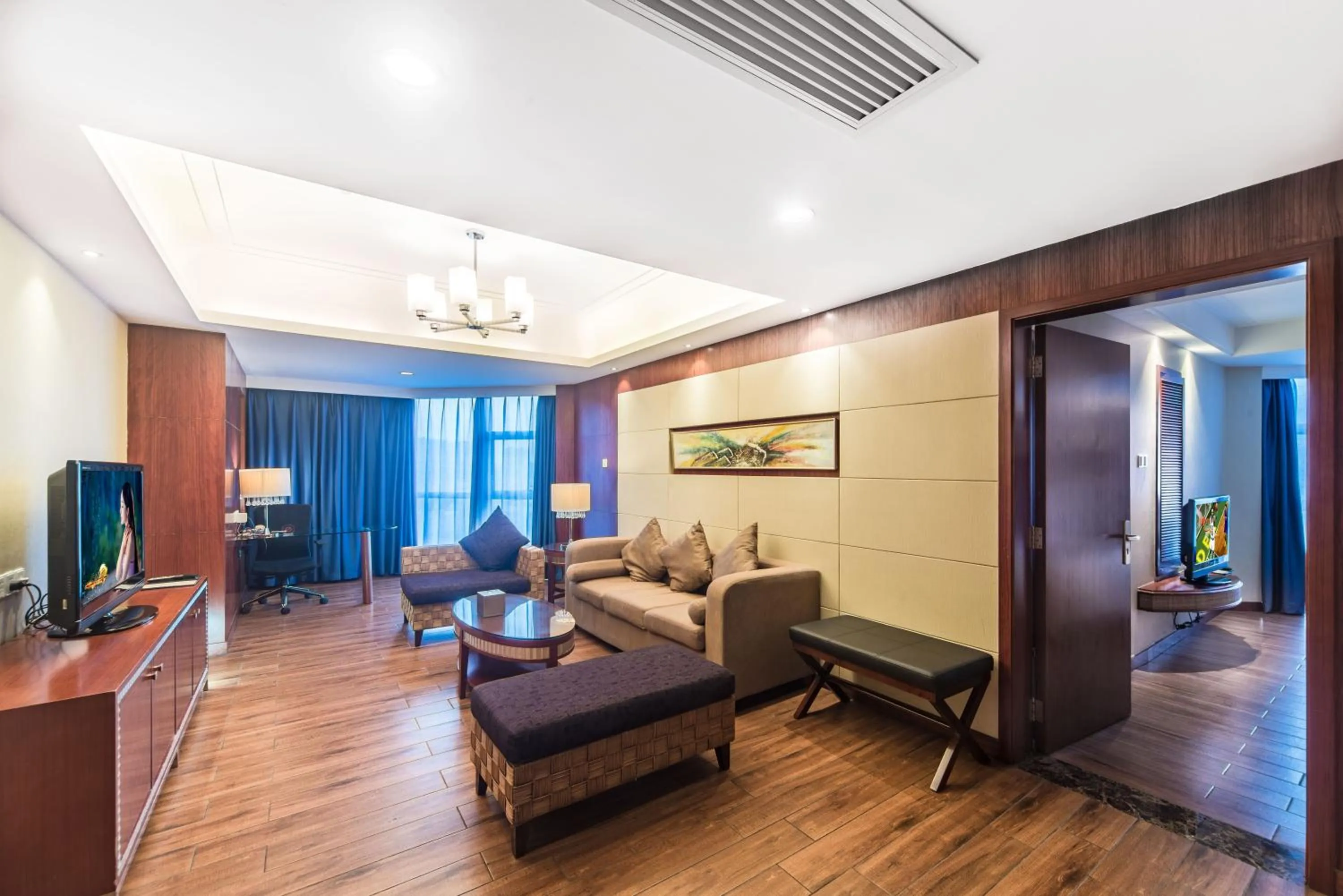 Living room in Haikou Mingguang Shengyi Hotel (Previous Mingguang International Hotel)