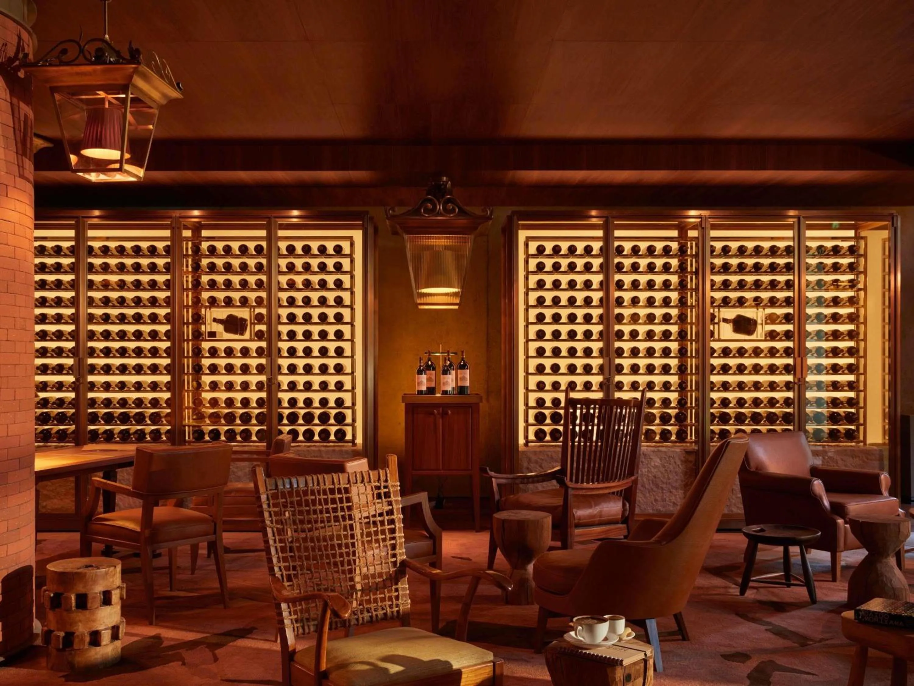 Property building in Mondrian Bordeaux Les Carmes