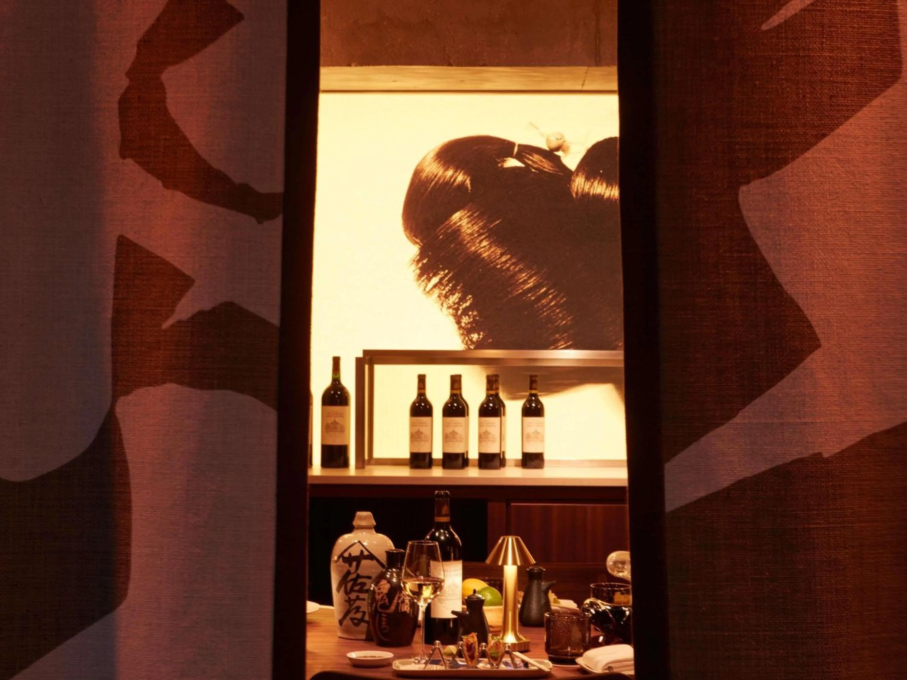 Restaurant/places to eat in Mondrian Bordeaux Les Carmes