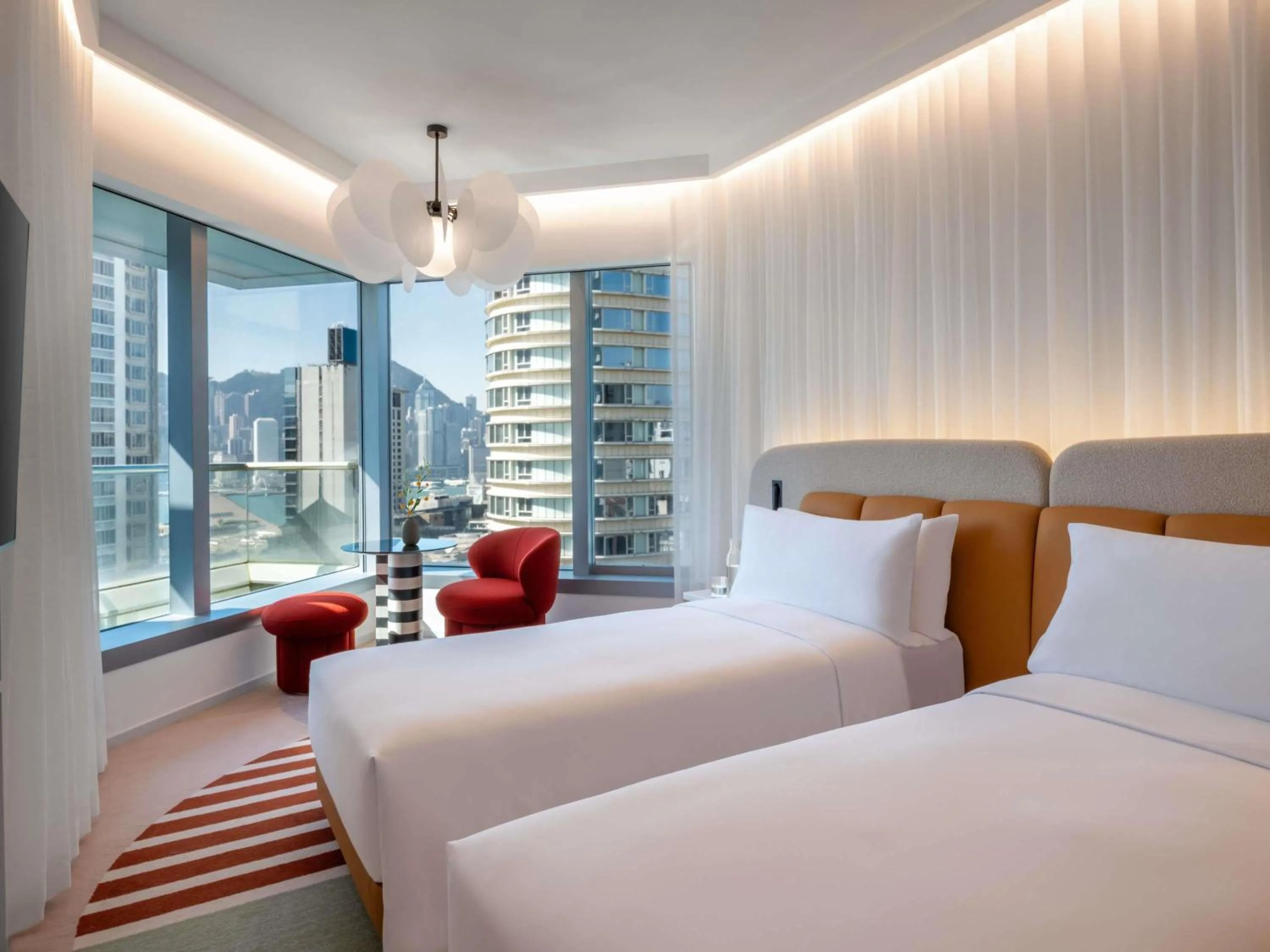 Bedroom, Bed in Mondrian Hong Kong