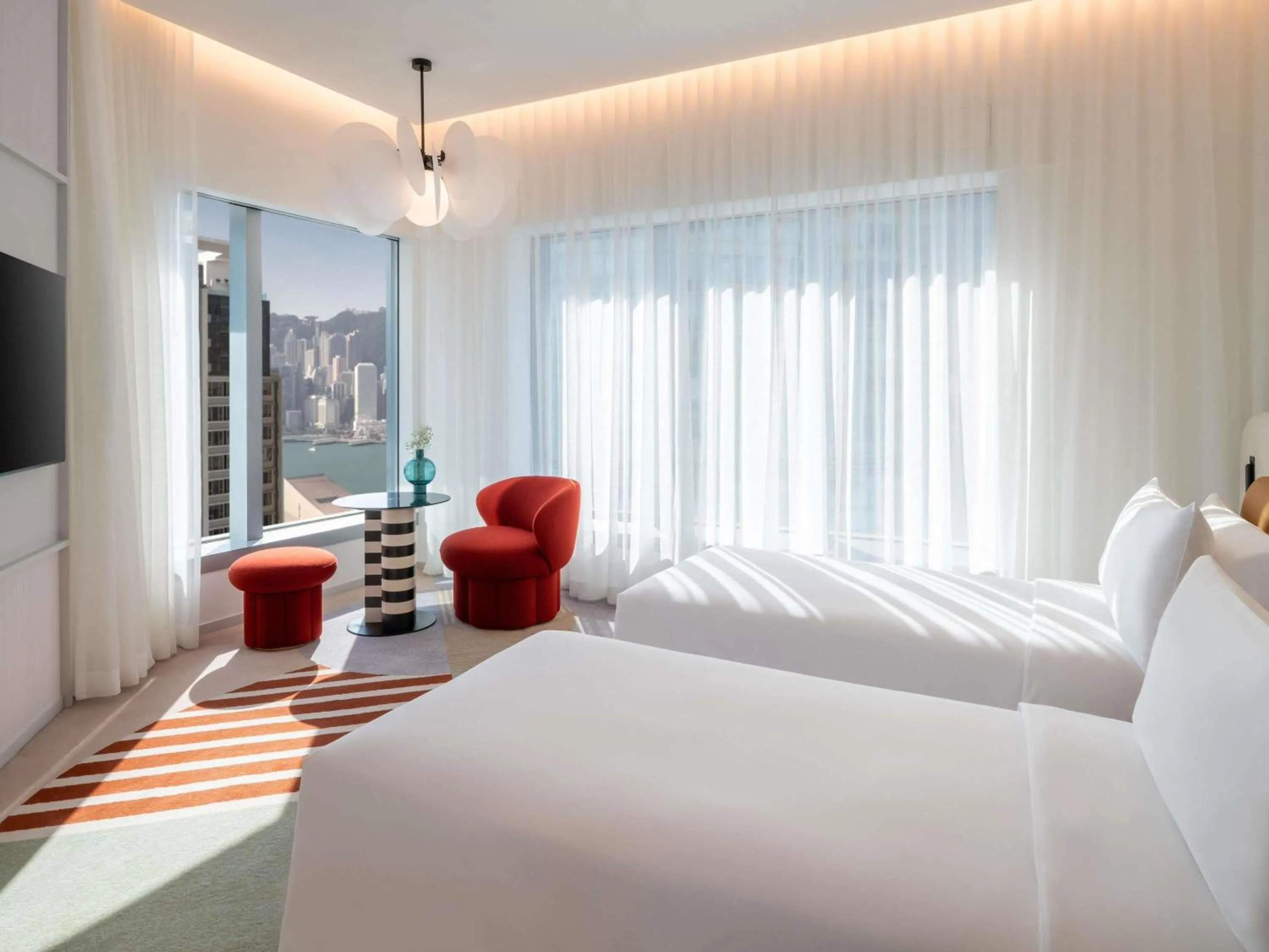 Bedroom, Bed in Mondrian Hong Kong