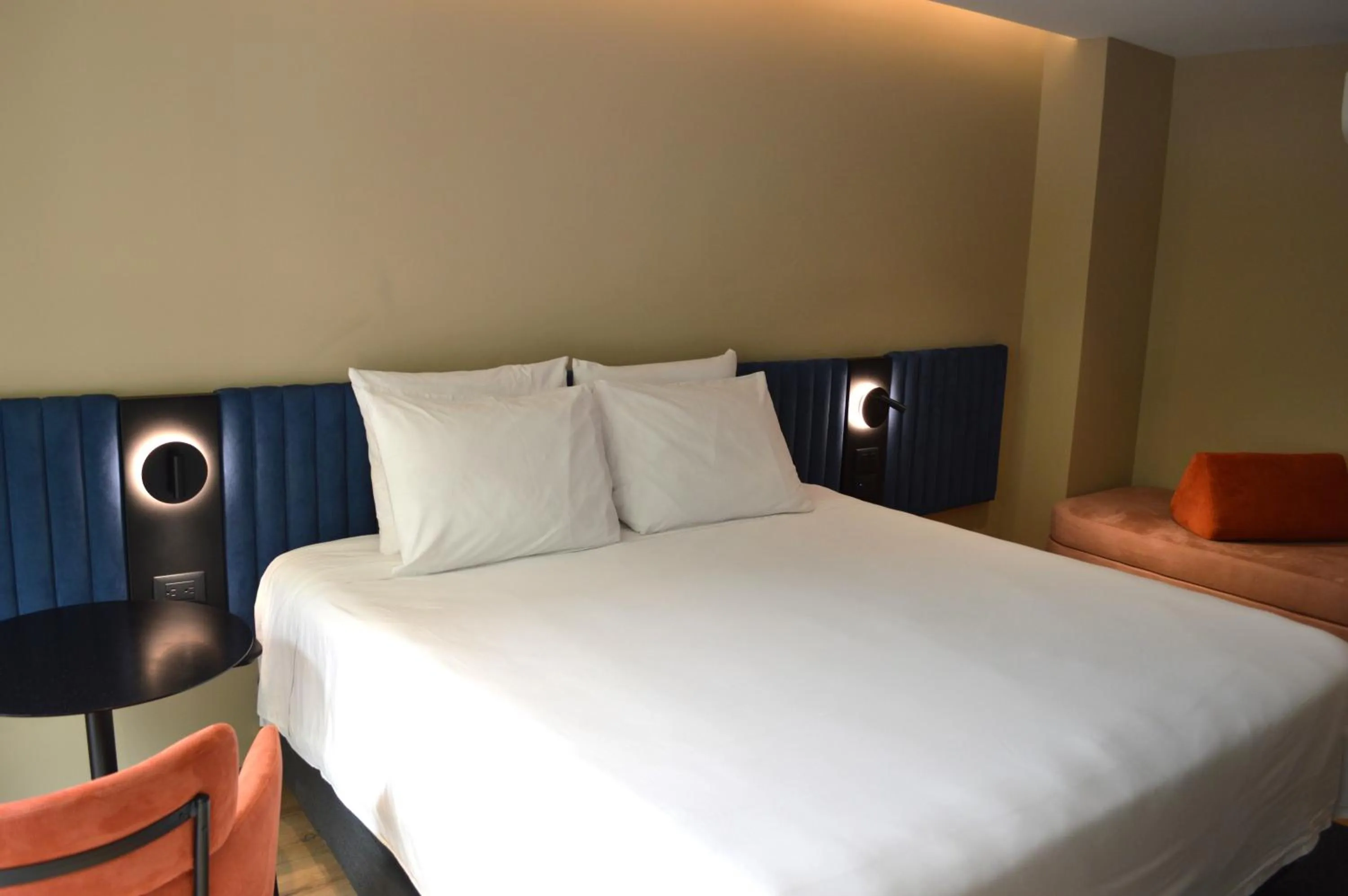 Bed in Novotel México City Centro Histórico