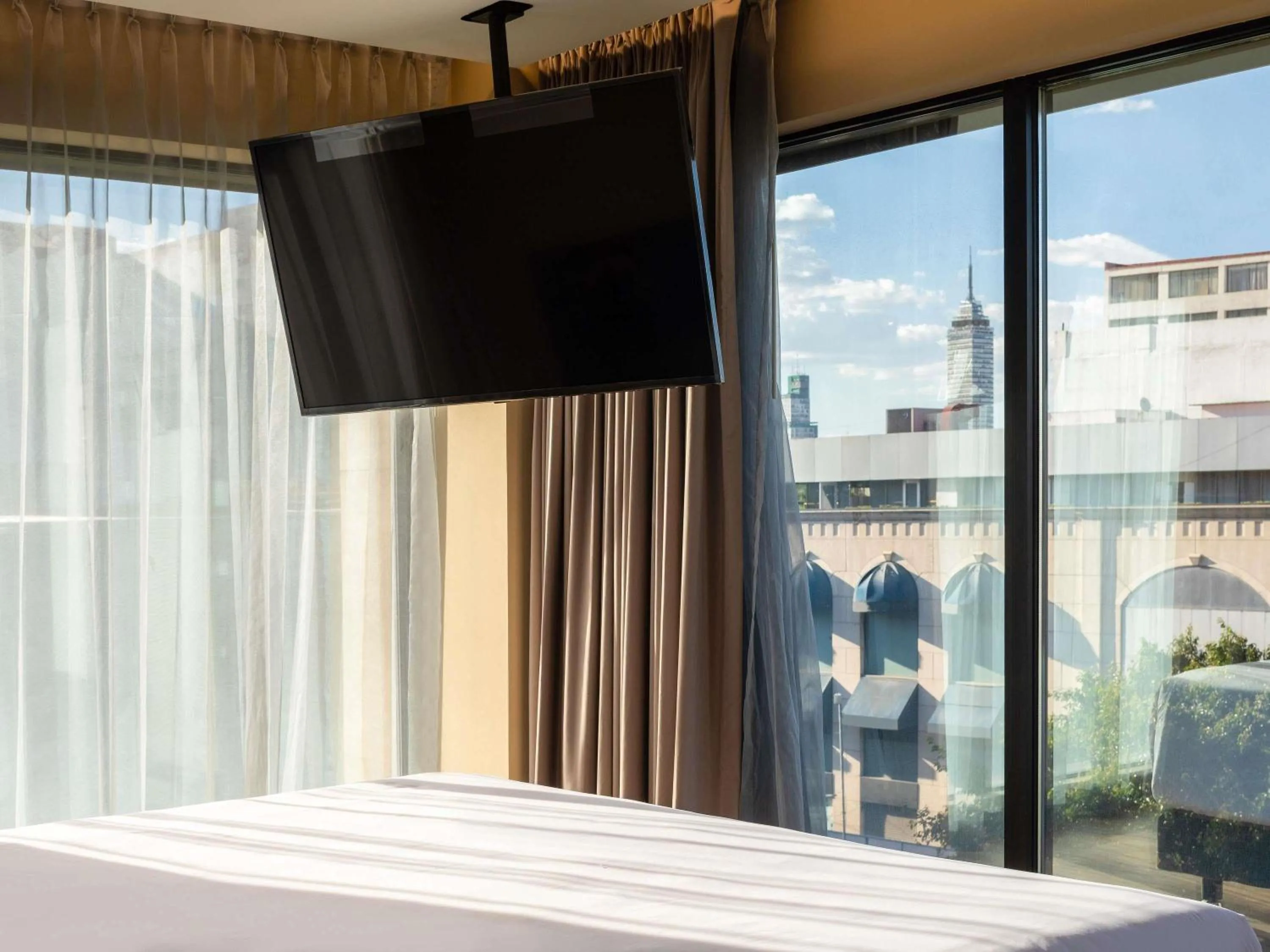 Bedroom, Bed in Novotel México City Centro Histórico