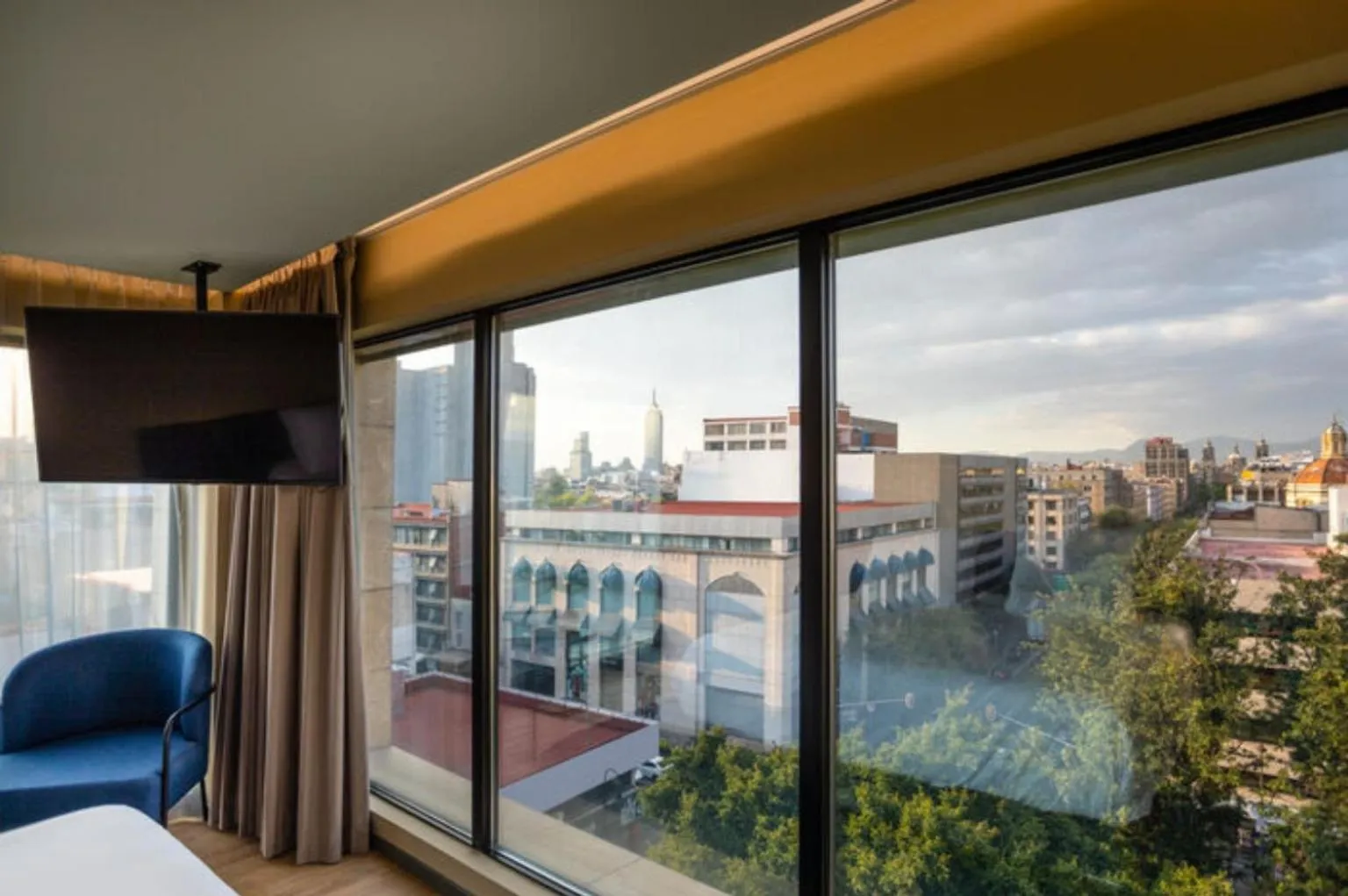 View (from property/room), Bed in Novotel México City Centro Histórico