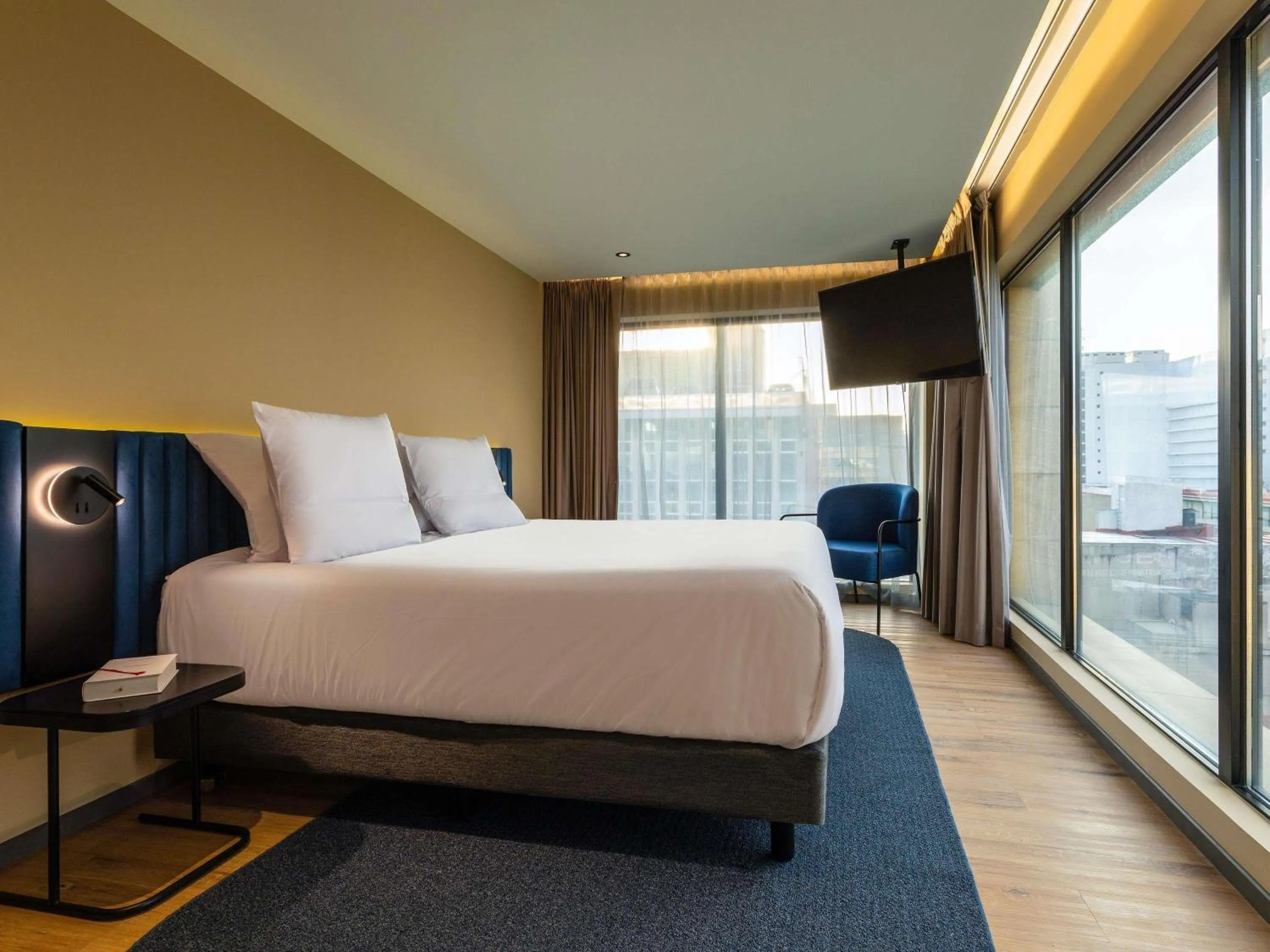 Bedroom, Bed in Novotel México City Centro Histórico