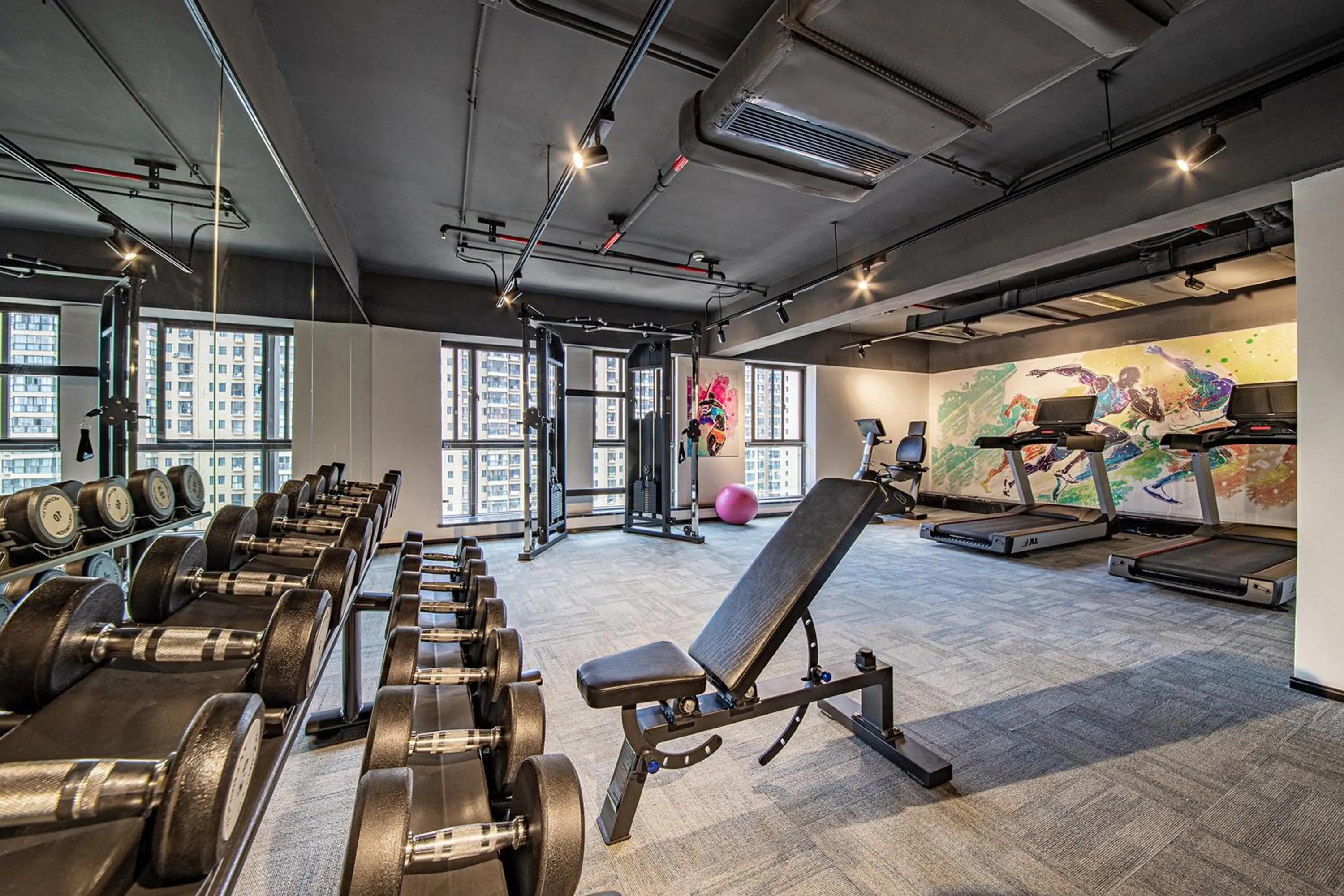 Fitness centre/facilities in Ramada Encore by Wyndham Kunming Guandu
