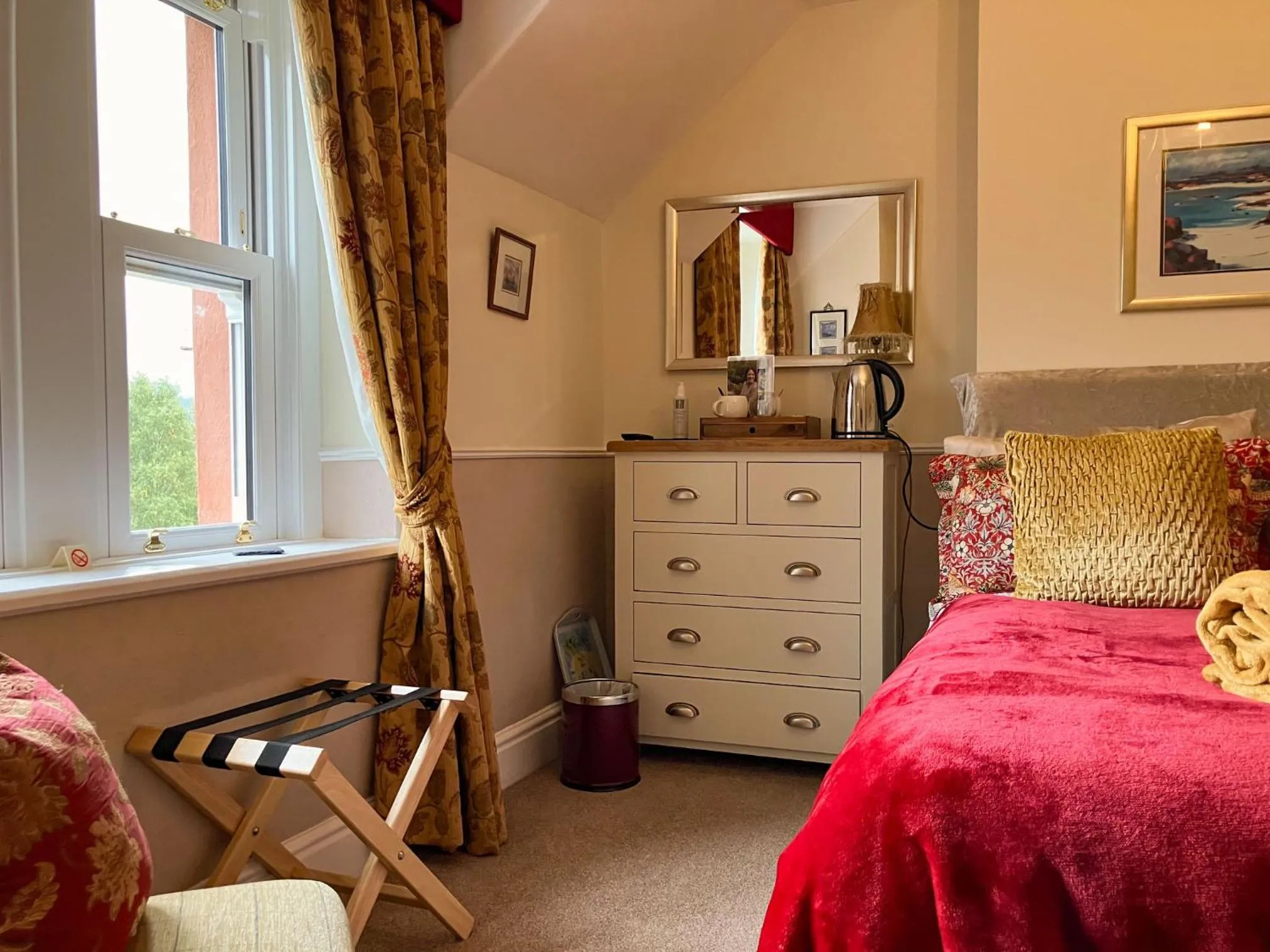 Bed in Maple Bank Country Guest House