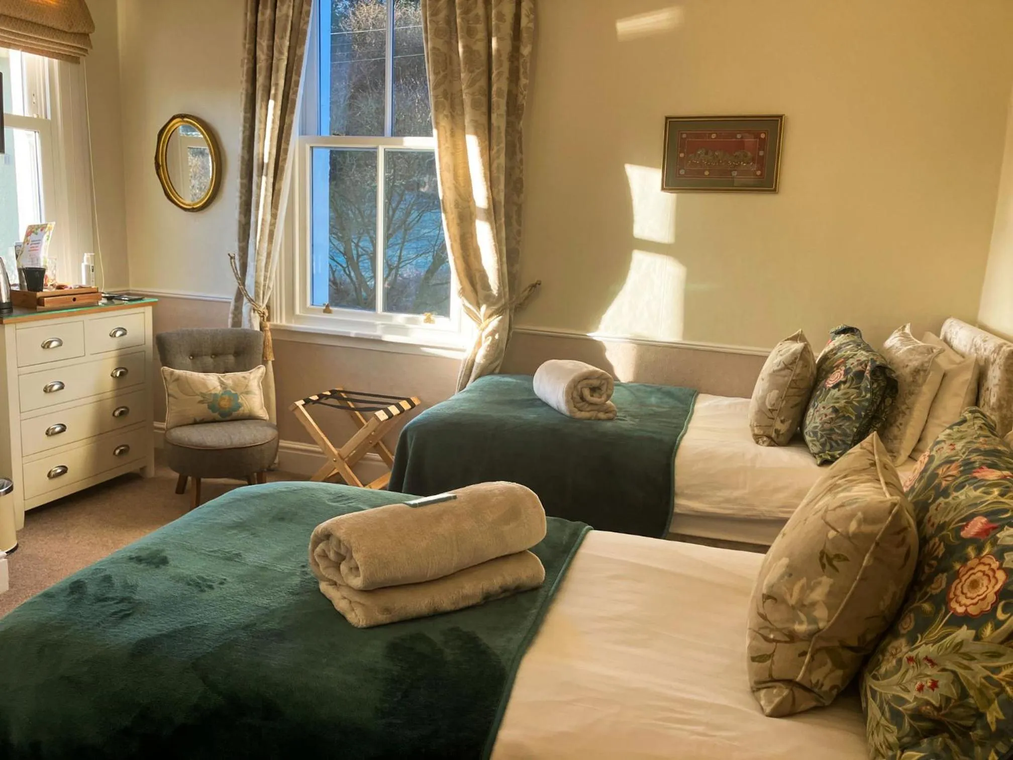 Bed in Maple Bank Country Guest House