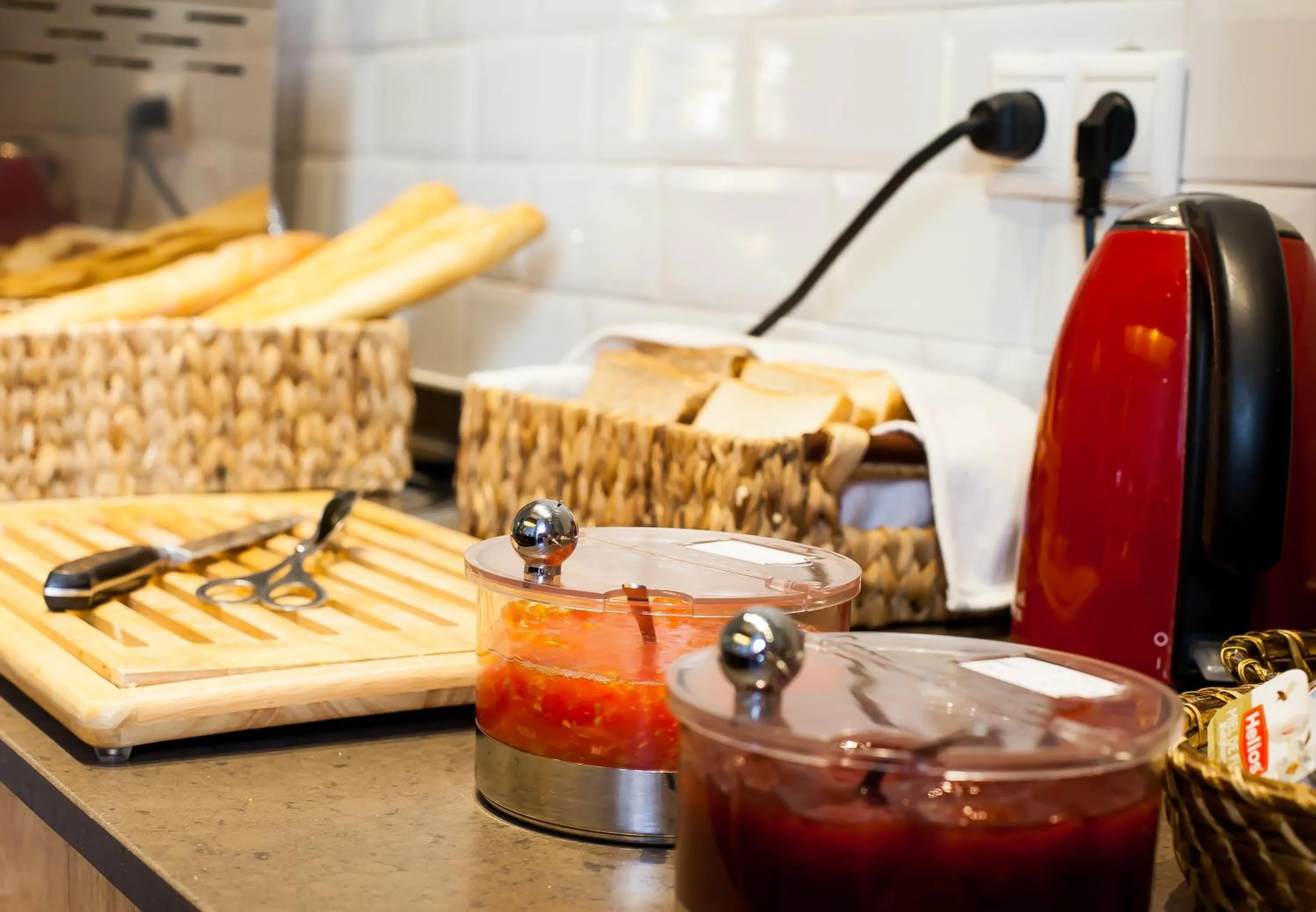 Buffet breakfast in Toc Hostel Madrid