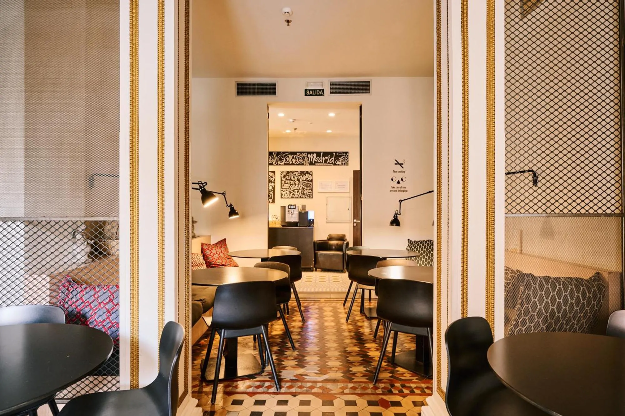 Lounge or bar in Toc Hostel Madrid