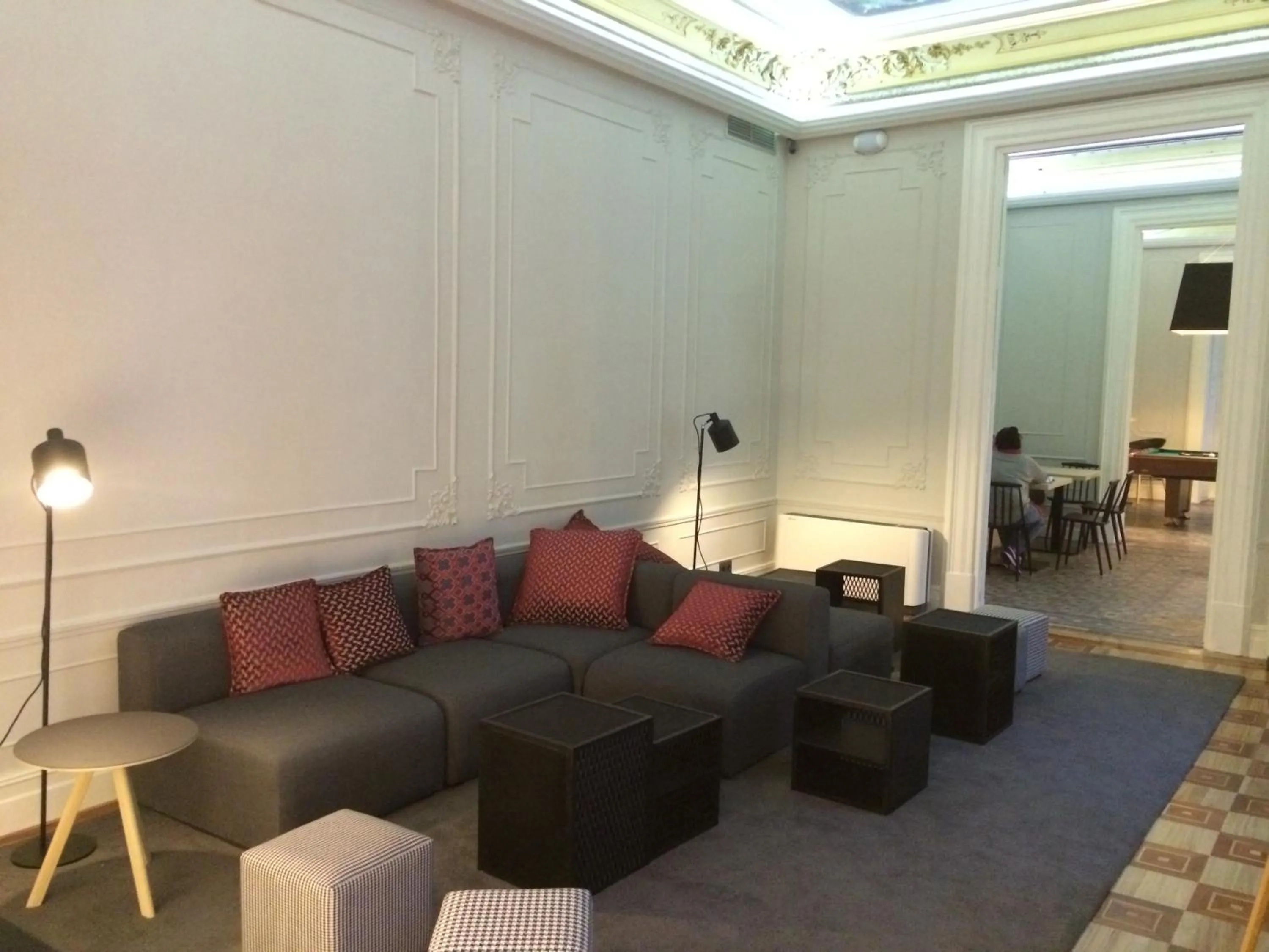 Communal lounge/ TV room in Toc Hostel Madrid