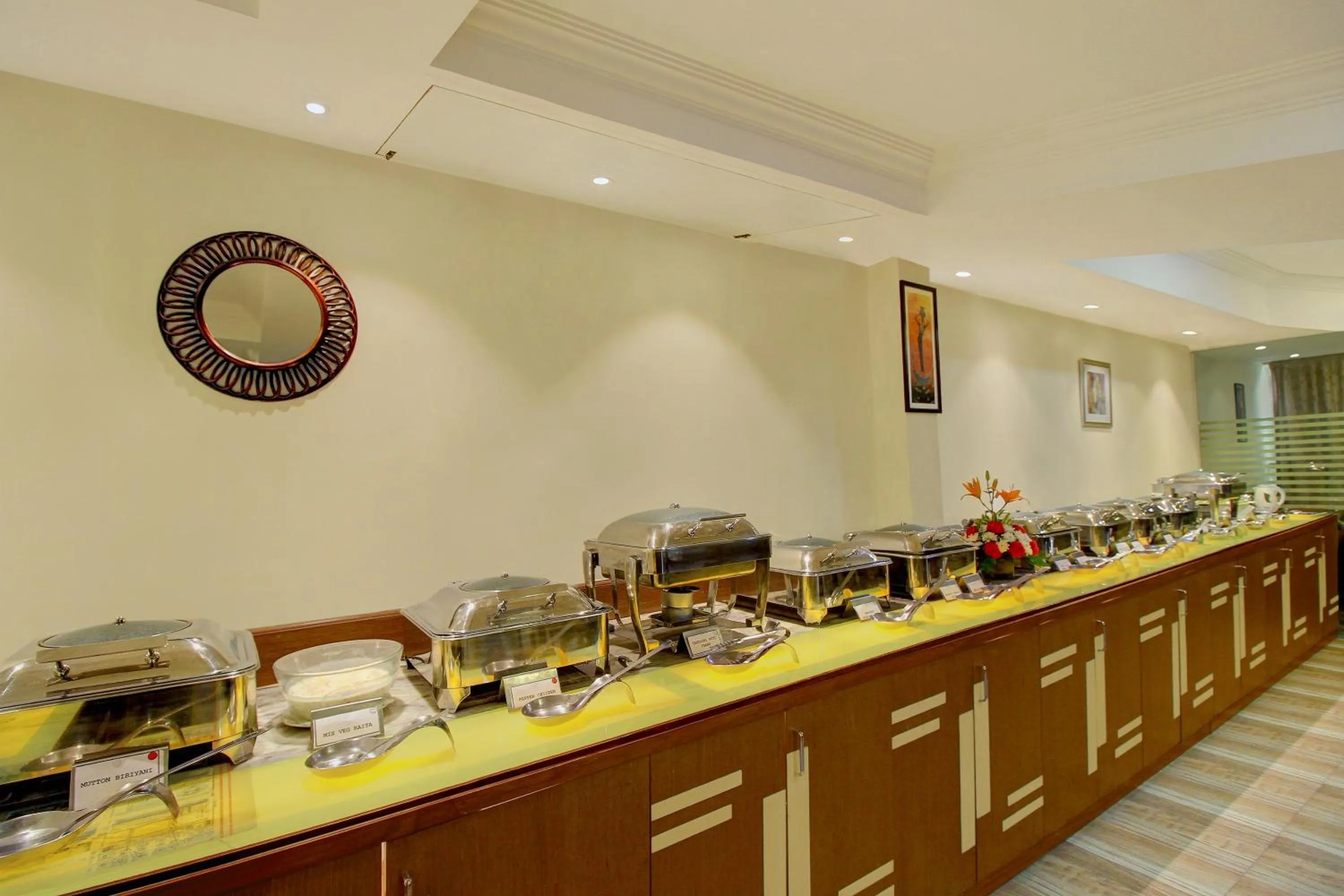 Restaurant/places to eat in Monarch Brigade Road