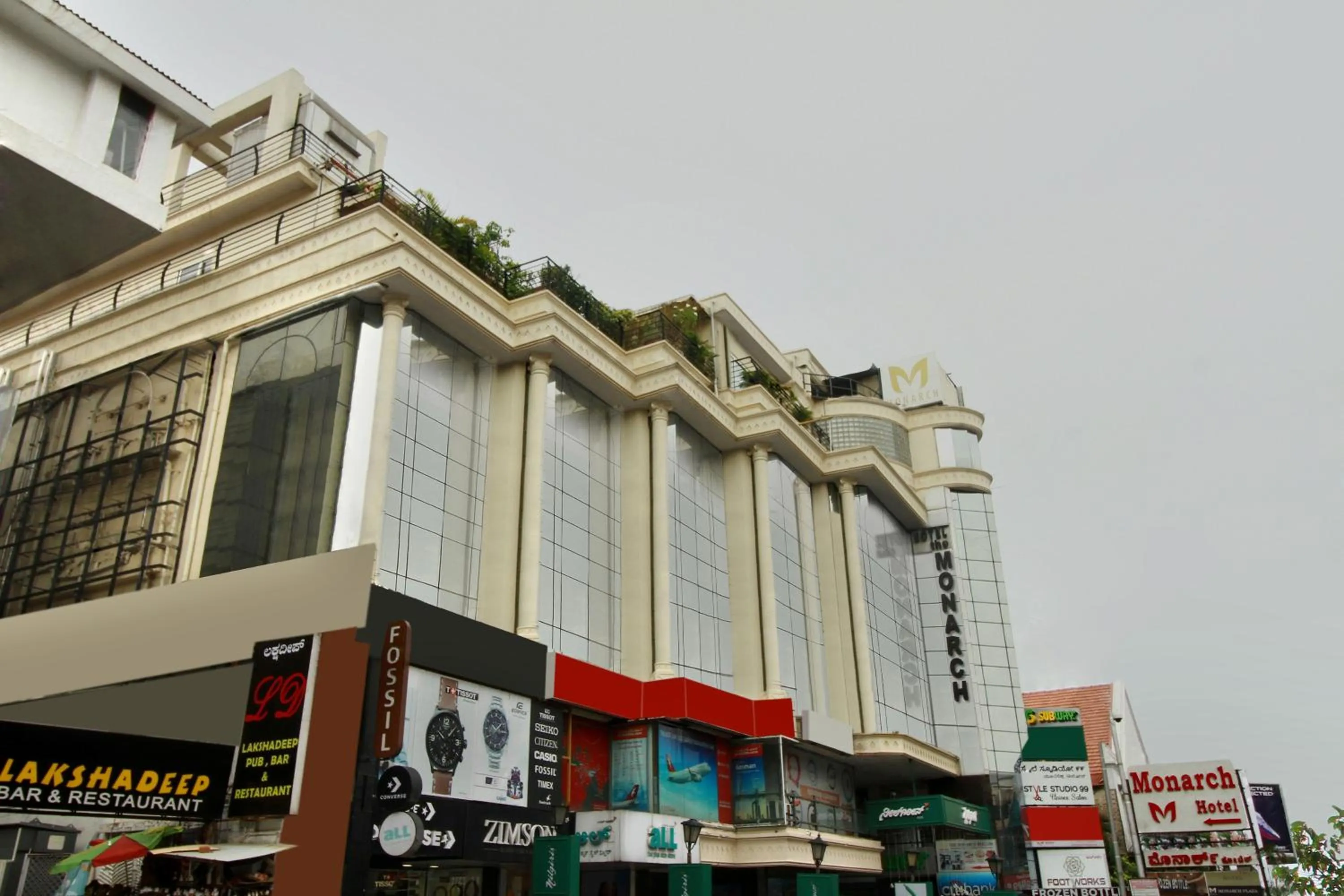 Facade/entrance in Monarch Brigade Road