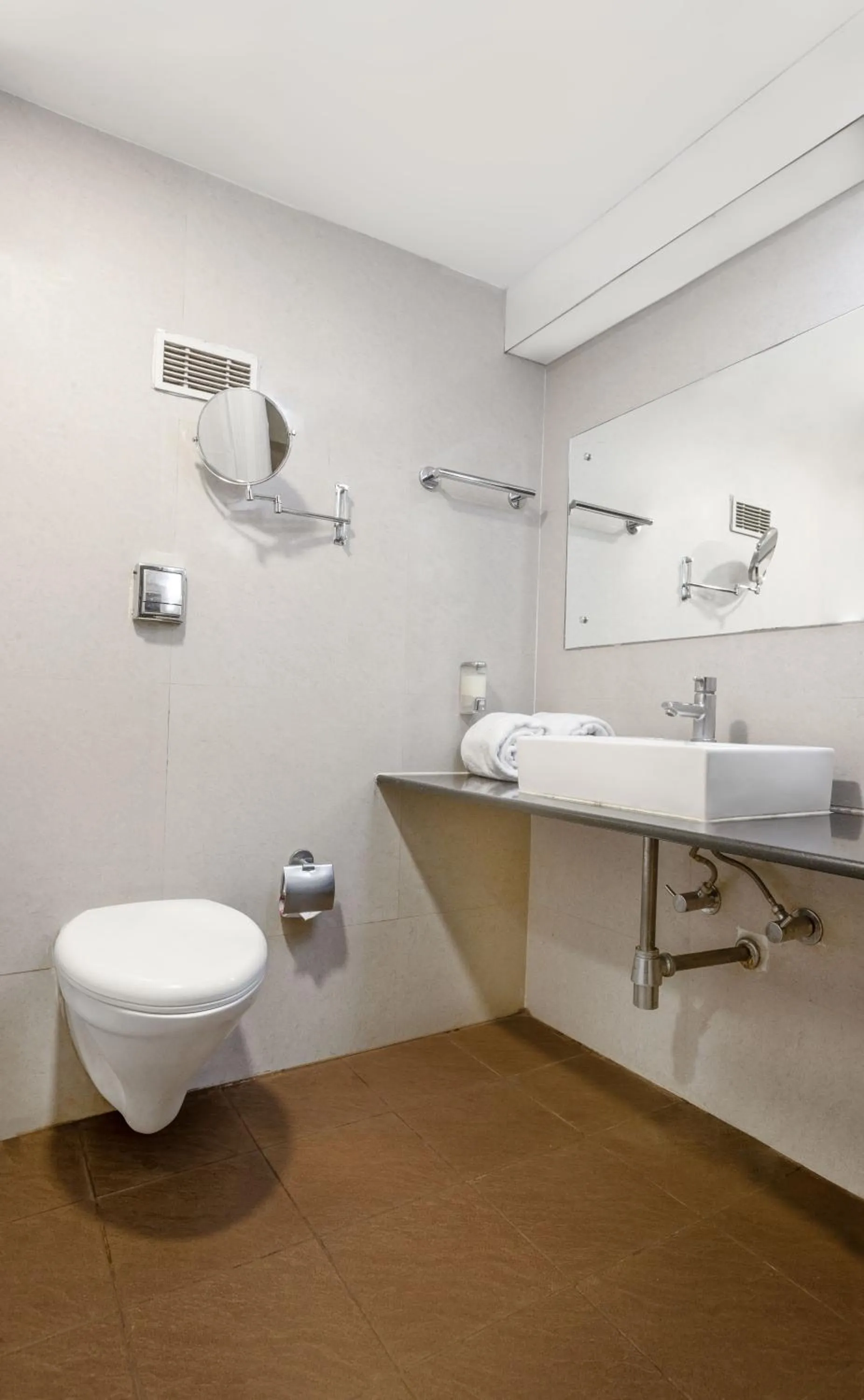 Bathroom in Monarch Brigade Road