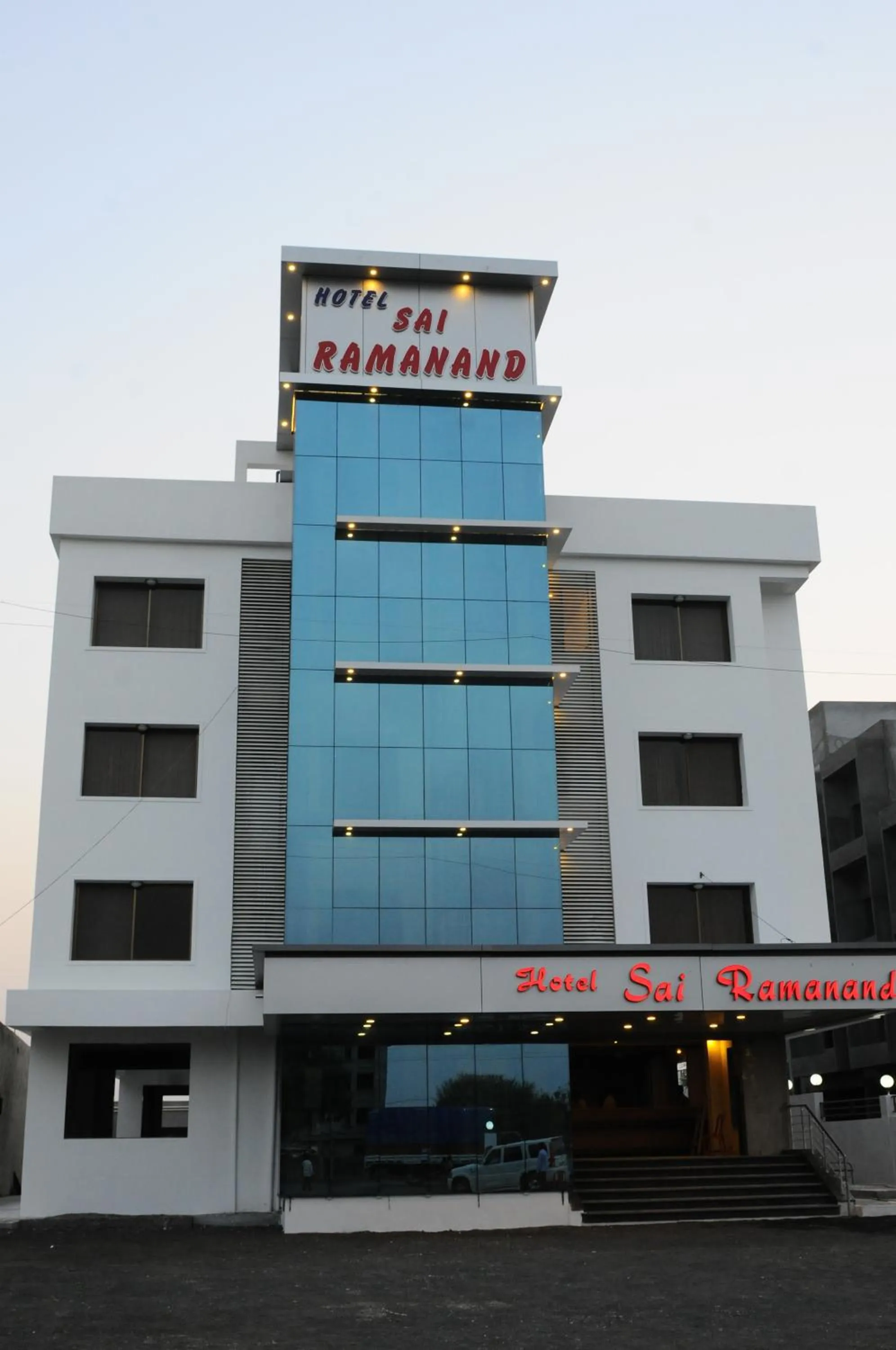 Facade/entrance in Hotel Sai Ramanand