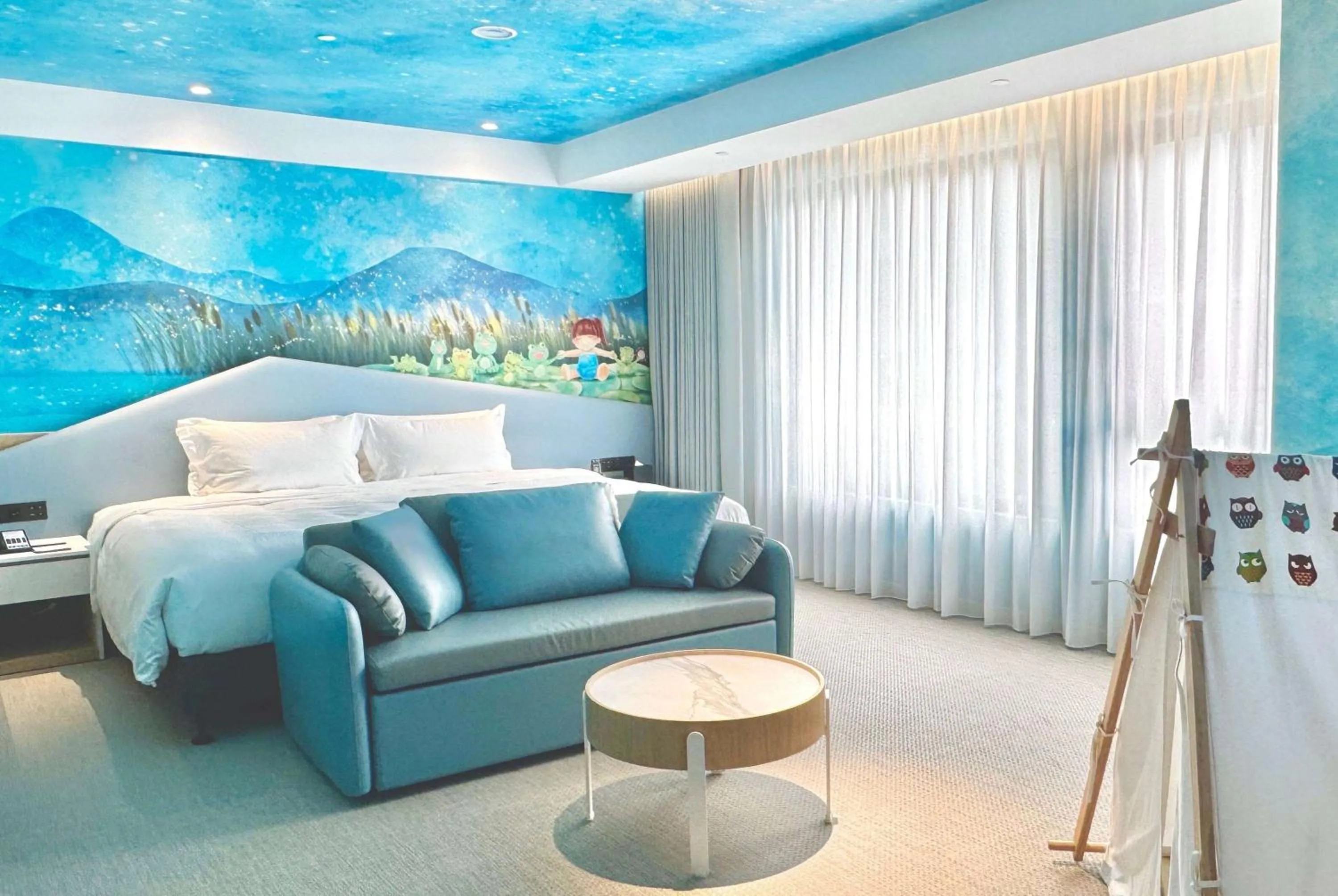 Photo of the whole room in Wyndham Sun Moon Lake