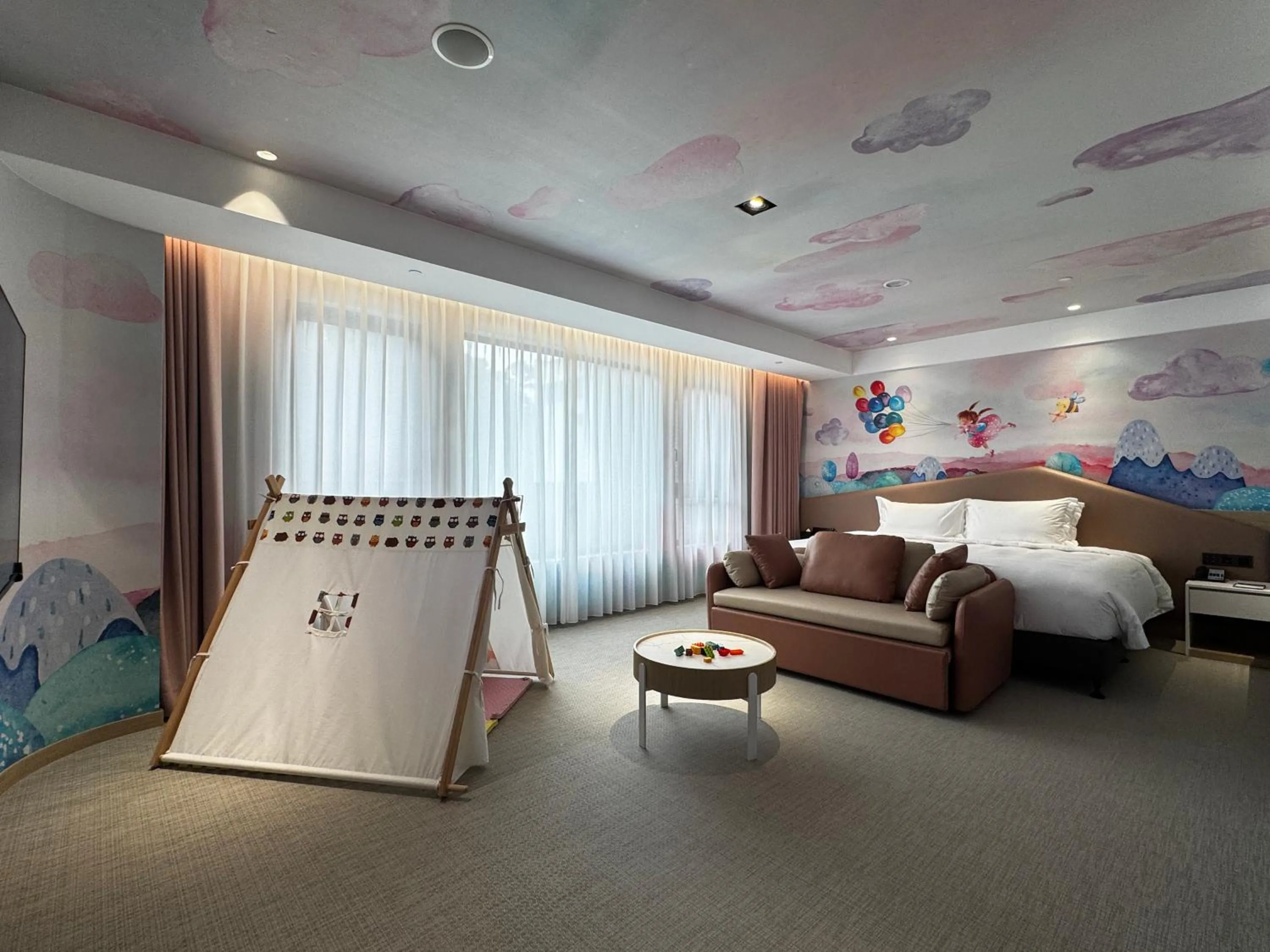 Photo of the whole room, Bed in Wyndham Sun Moon Lake