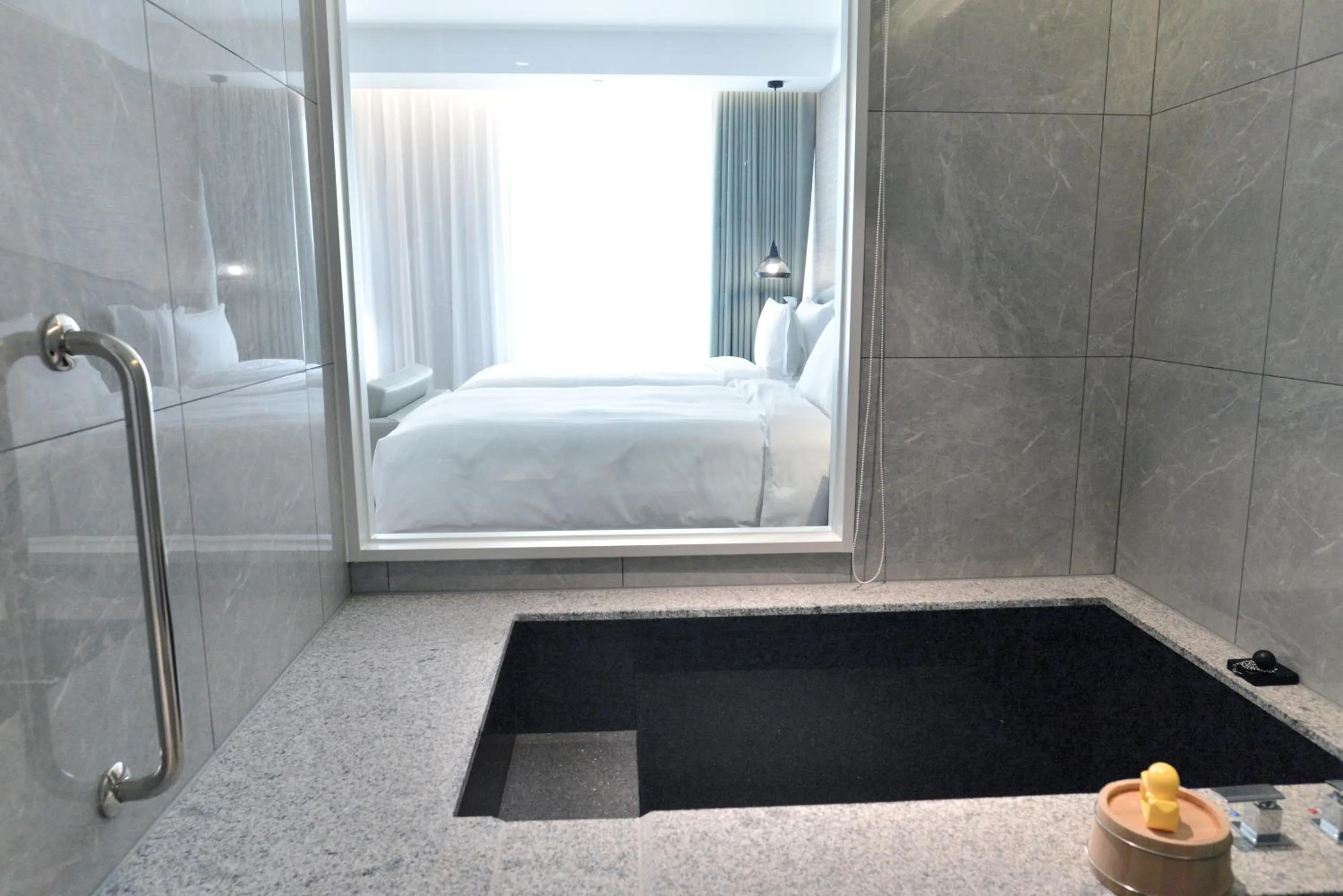 Bathroom, Bed in Wyndham Sun Moon Lake