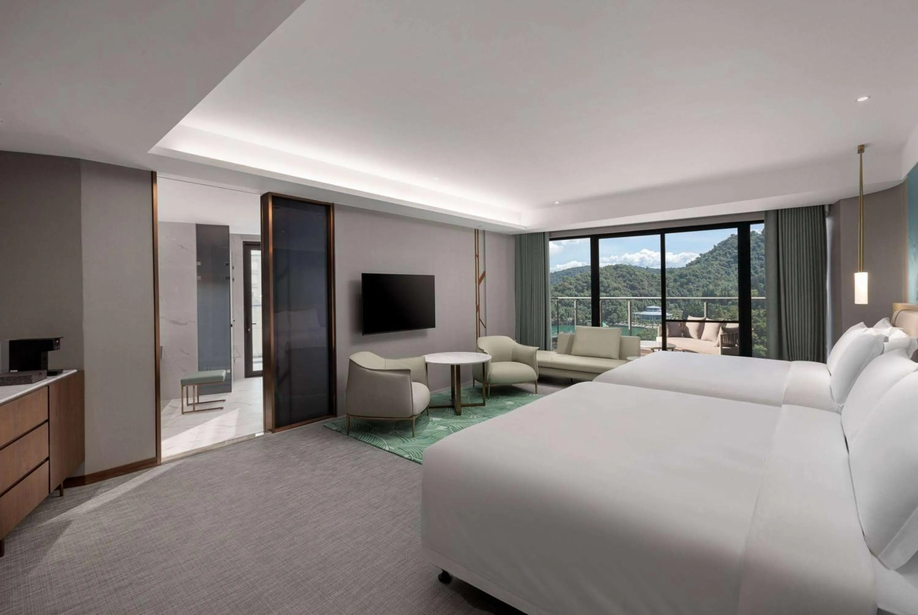 Photo of the whole room, Bed in Wyndham Sun Moon Lake