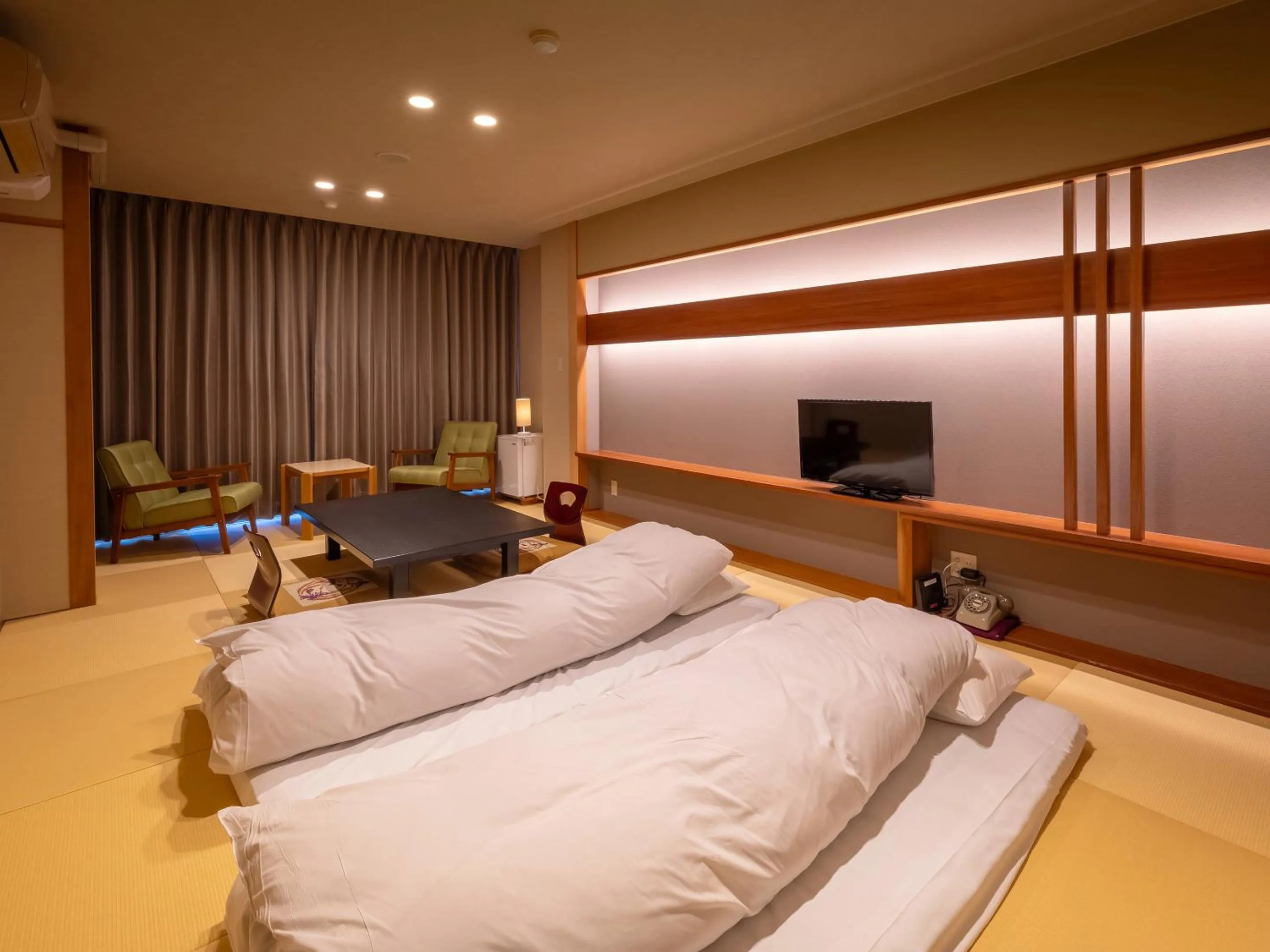 Photo of the whole room, Bed in Mikuma Hotel