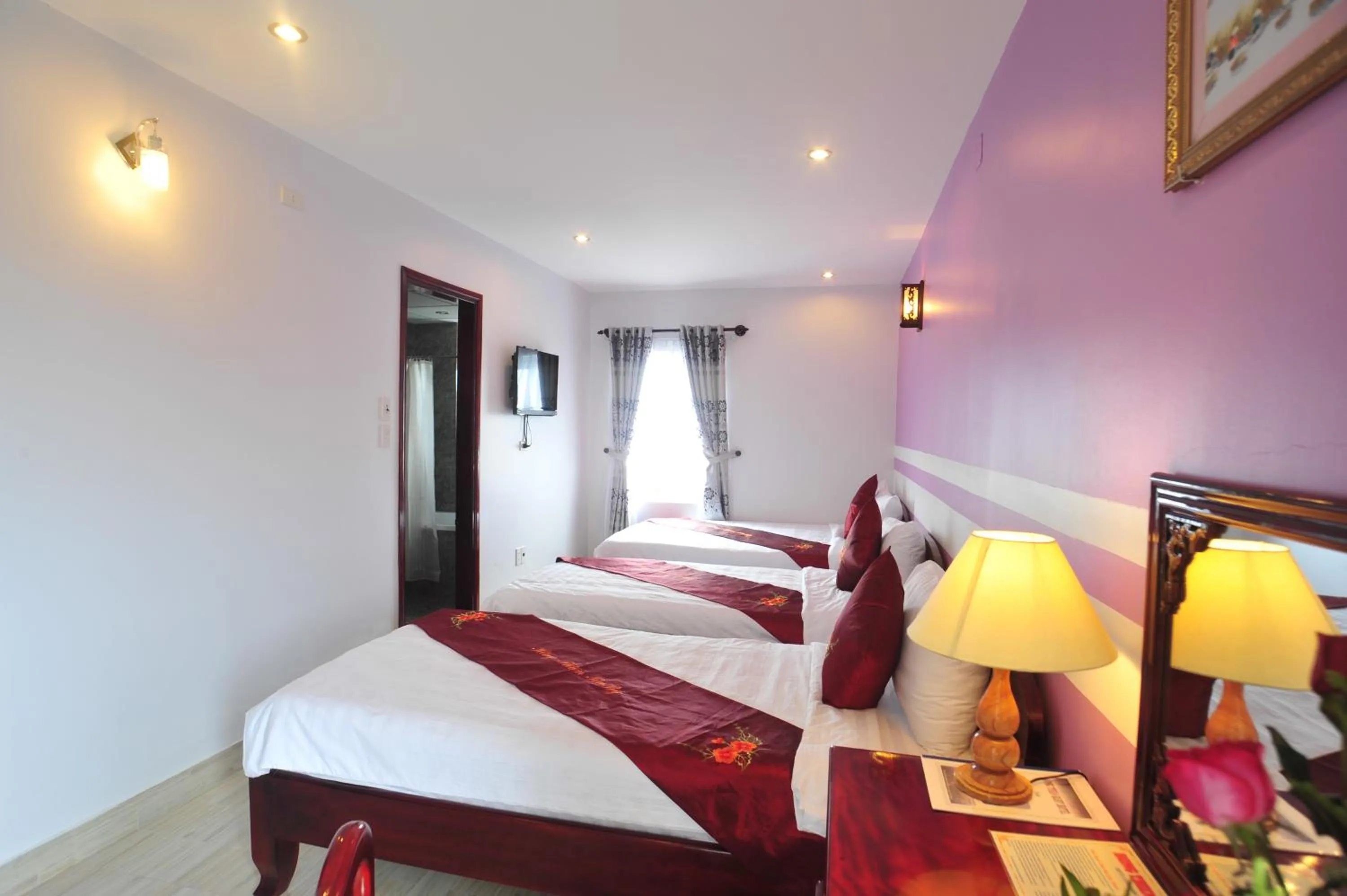 Bedroom, Bed in Hong Thien Ruby Hotel