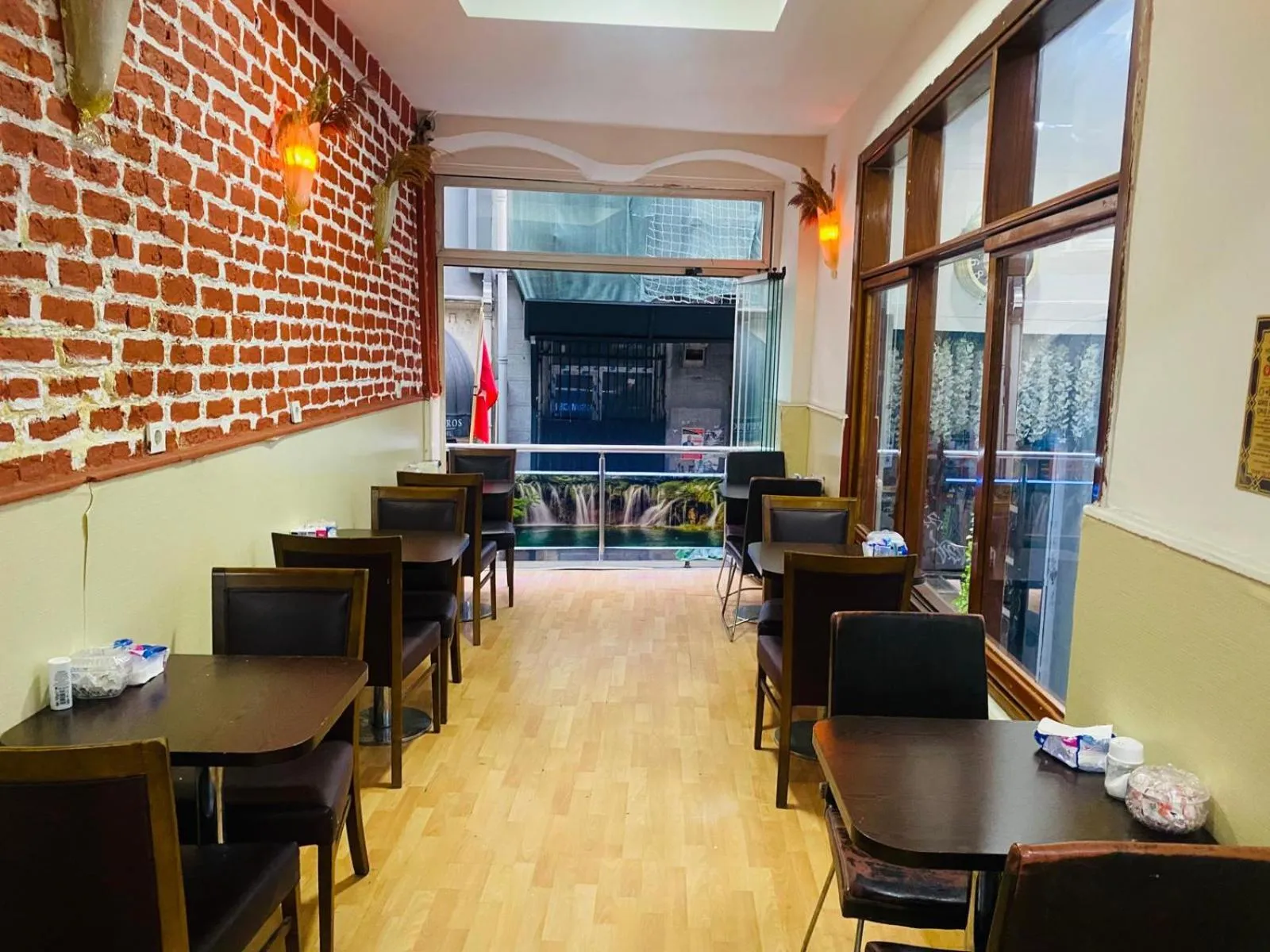 Restaurant/places to eat in Taksim Centre Hotel