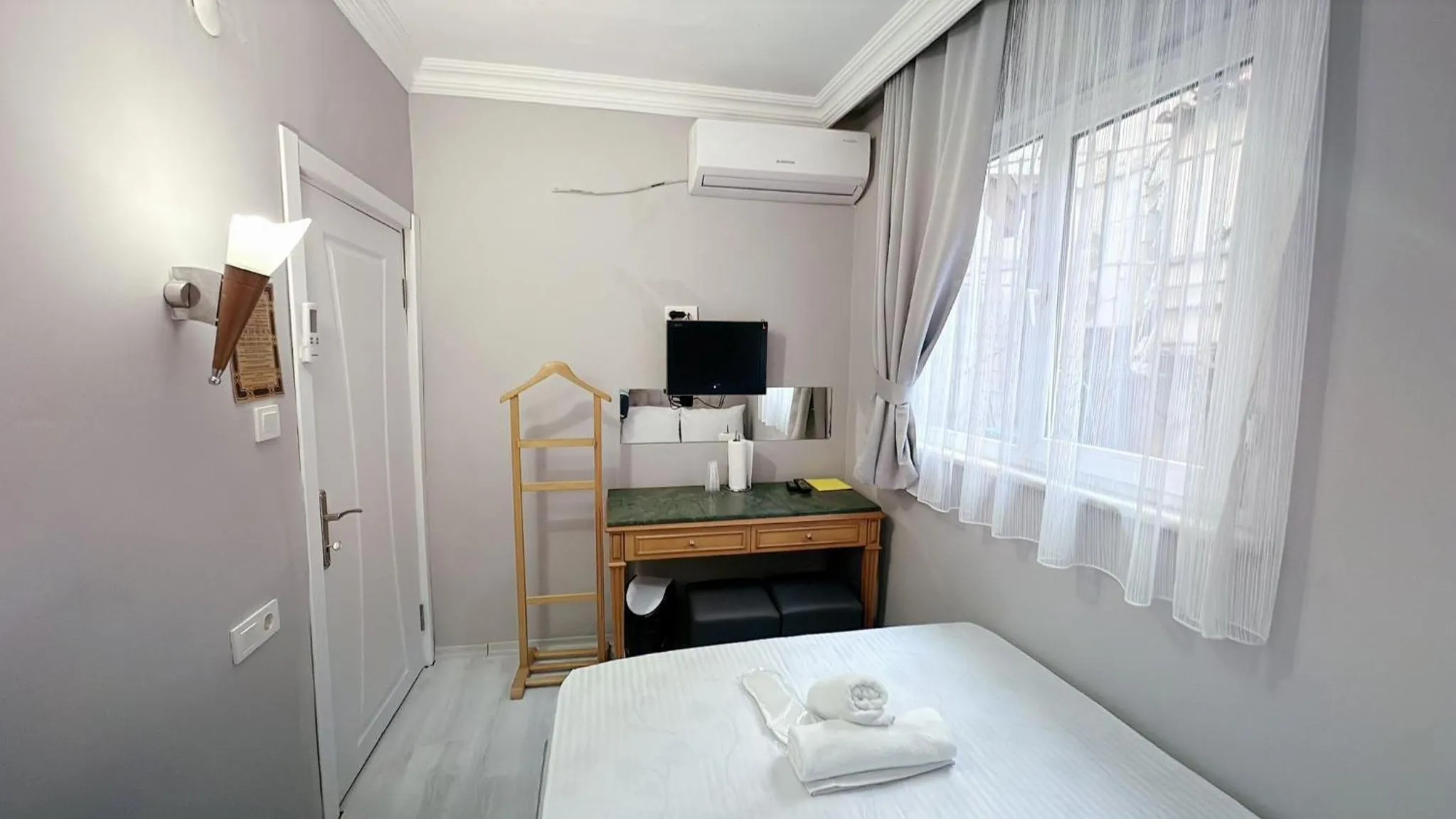 Bed in Taksim Centre Hotel