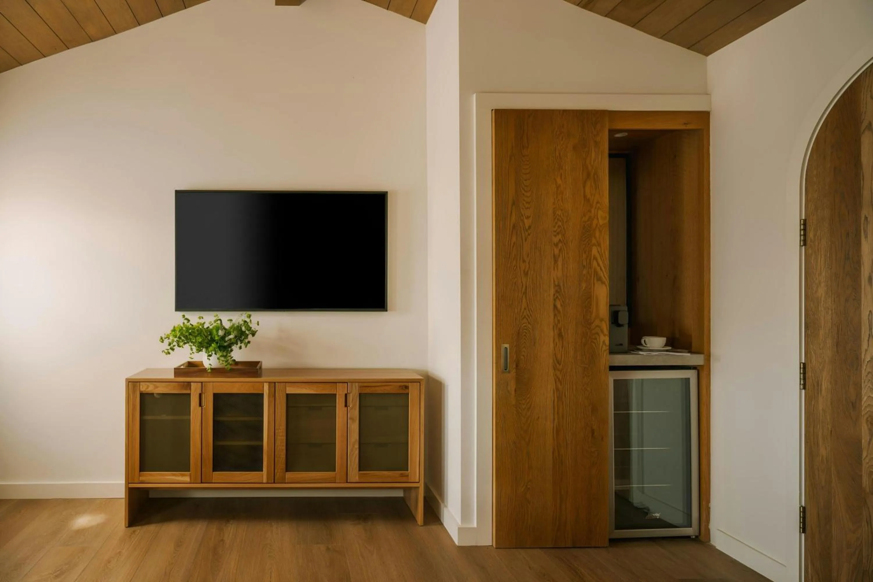 Bedroom in Woods Cove Hotel Laguna Beach, Sonder by Marriott Bonvoy