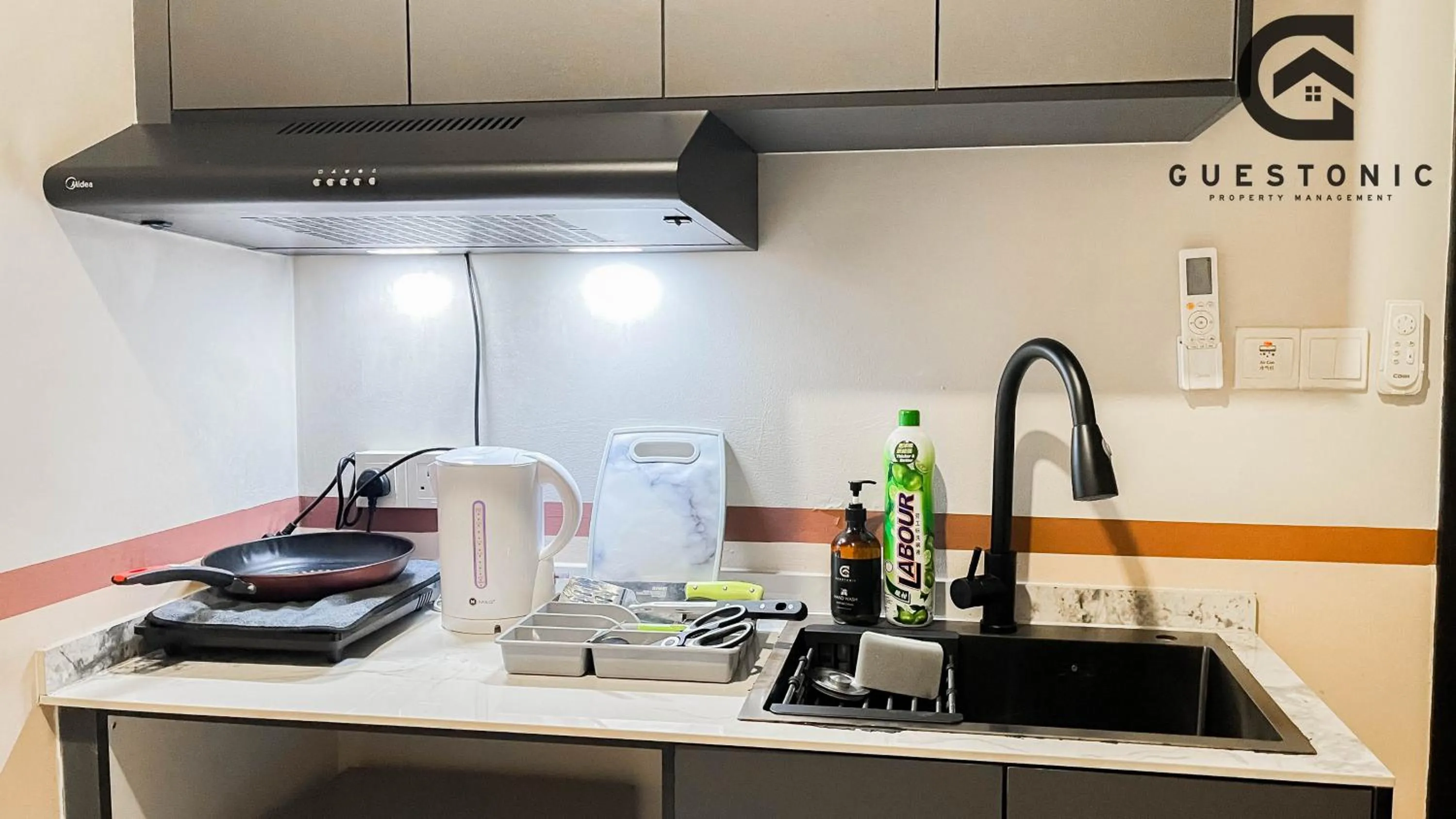 NeuSuite Cozy Studio by GUESTONIC