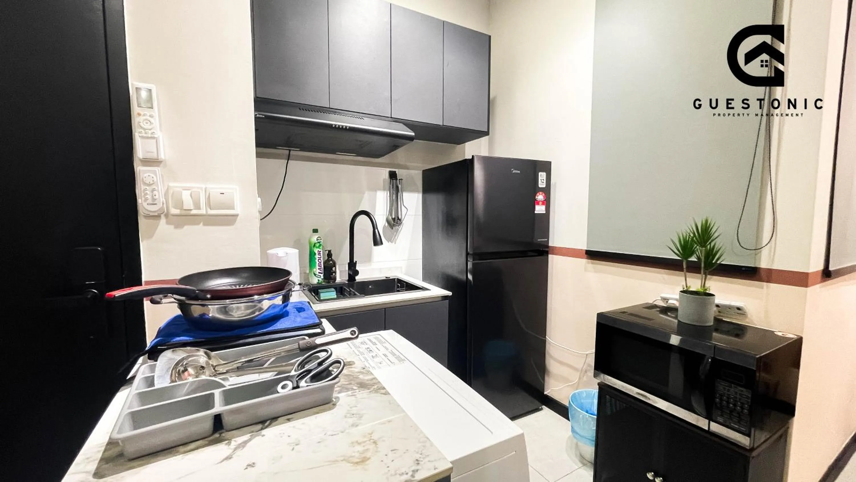 NeuSuite Cozy Studio by GUESTONIC