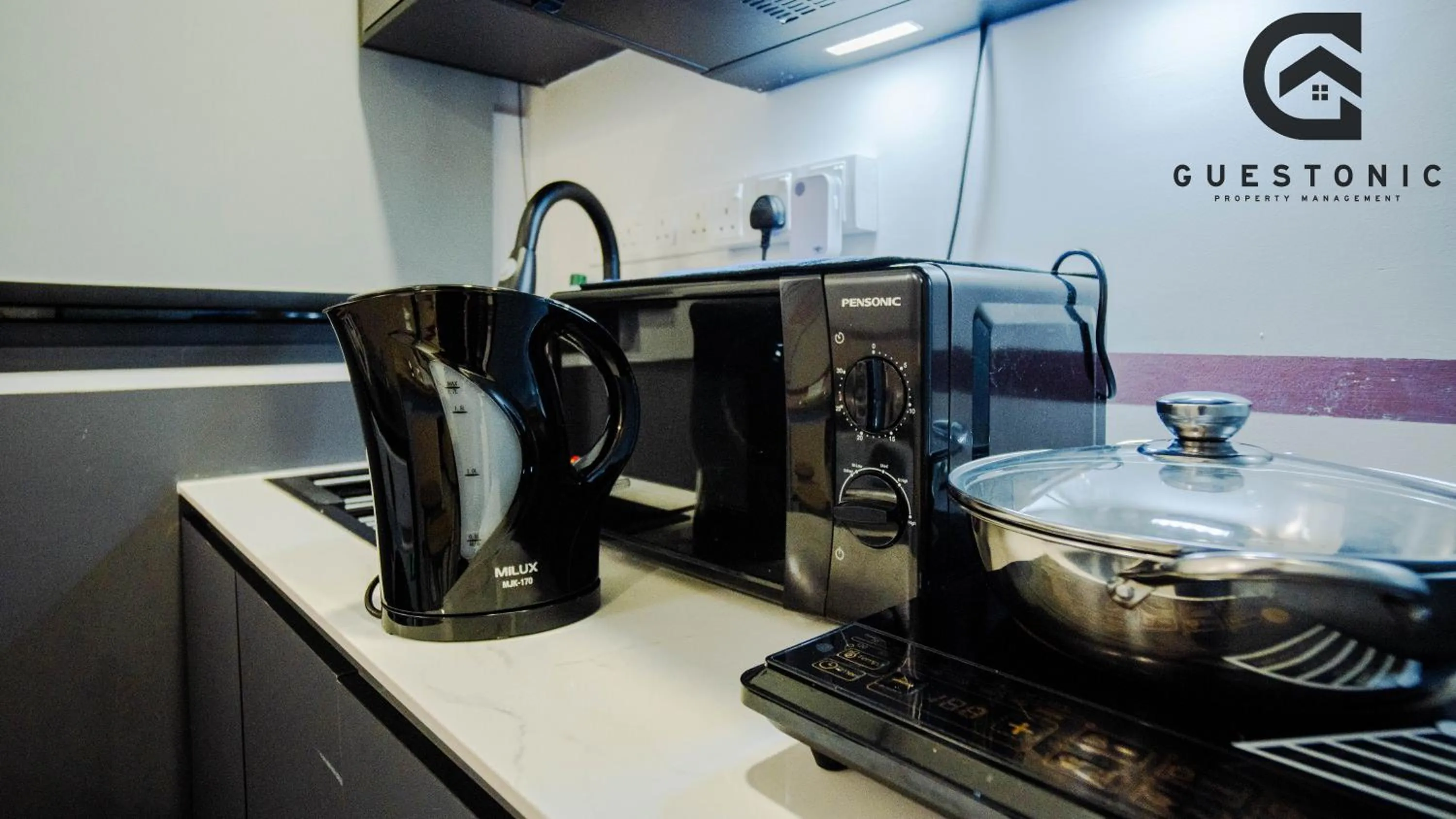 NeuSuite Cozy Studio by GUESTONIC