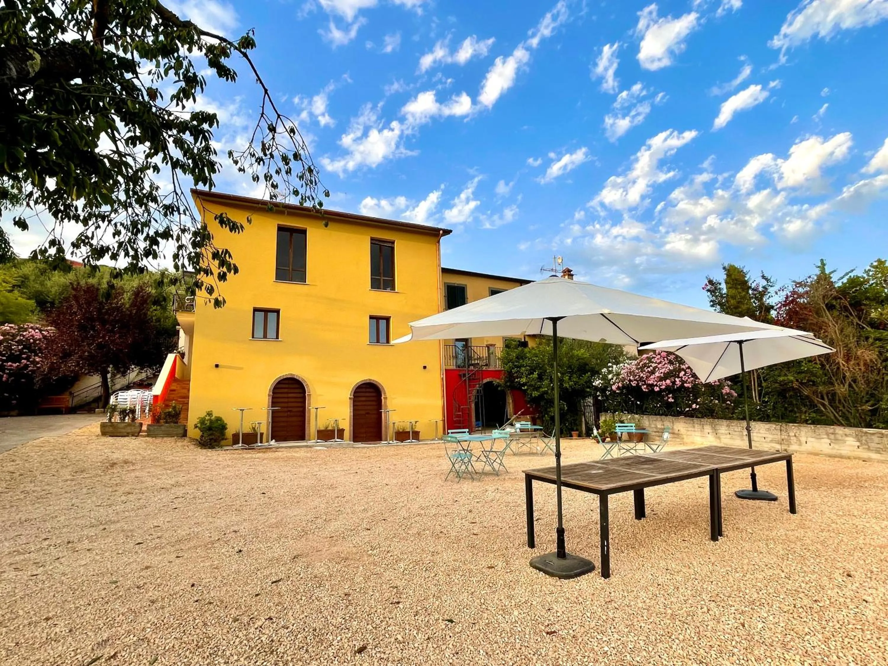 Property building in Donna Vittori - Borgo Agricolo