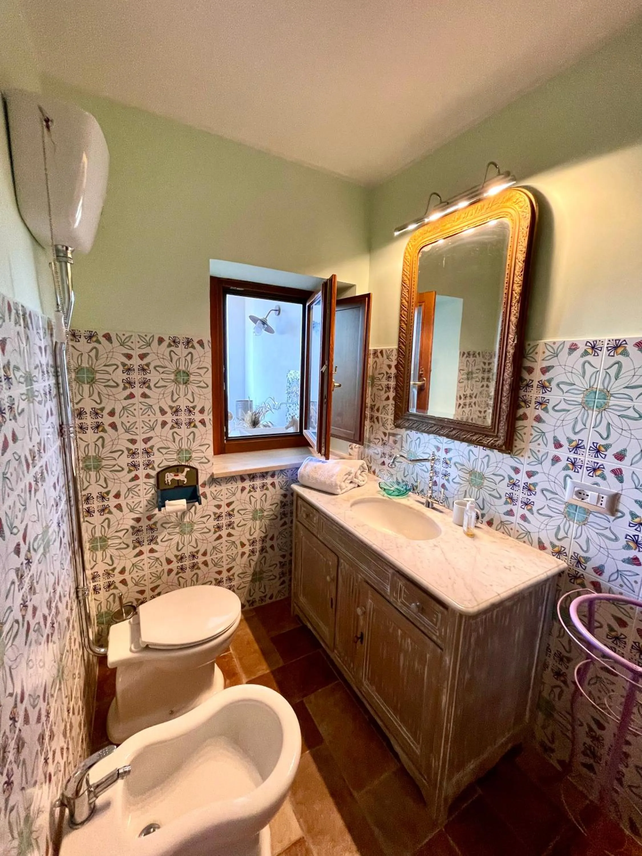 Shower in Donna Vittori - Borgo Agricolo