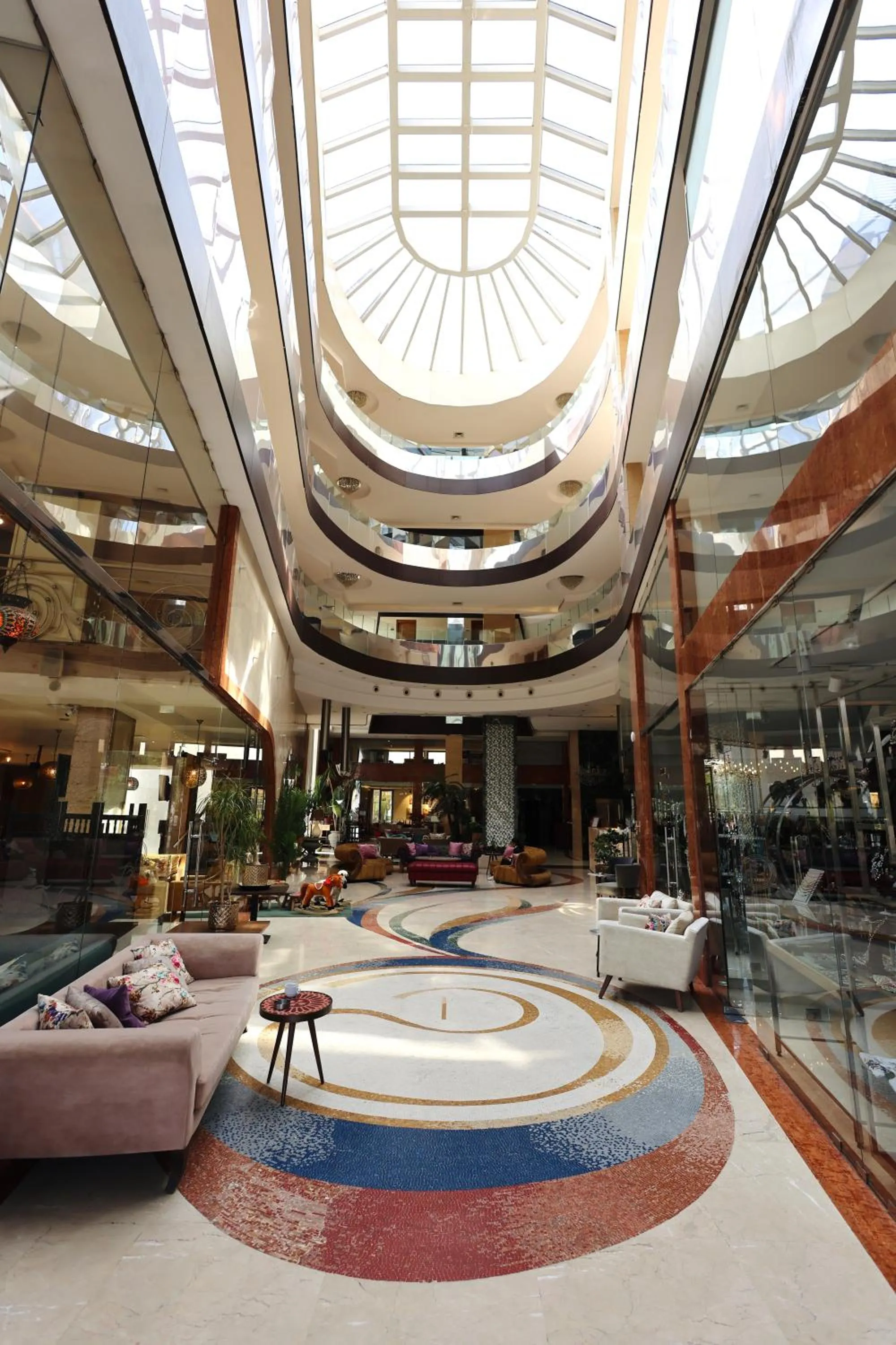 Delora Hotel and Suites