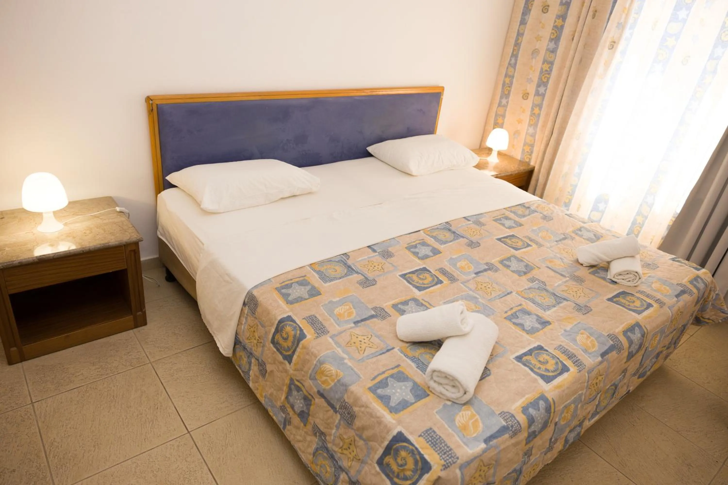 Bedroom, Bed in Alecos Hotel Apartments