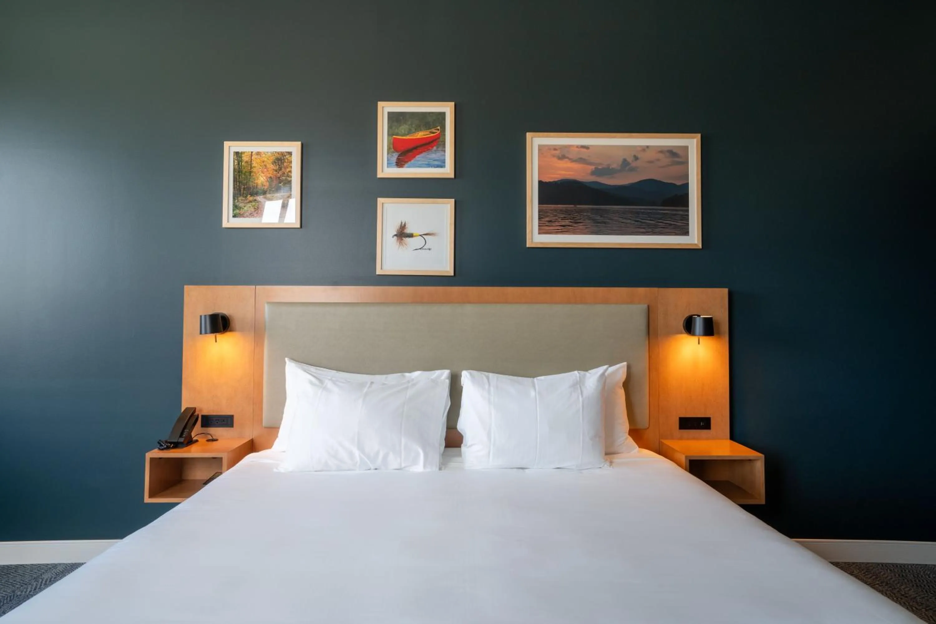 Bed in Bridge Creek Inn