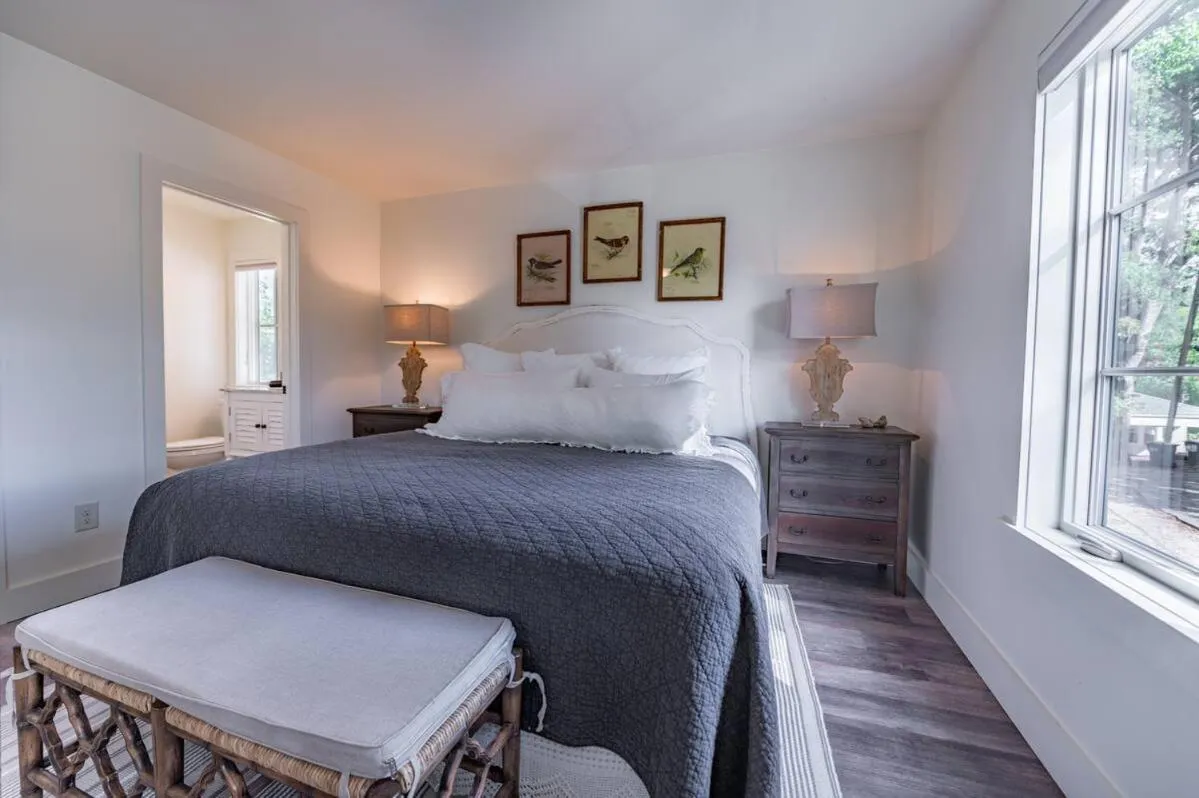 Bed in Bridge Creek Inn