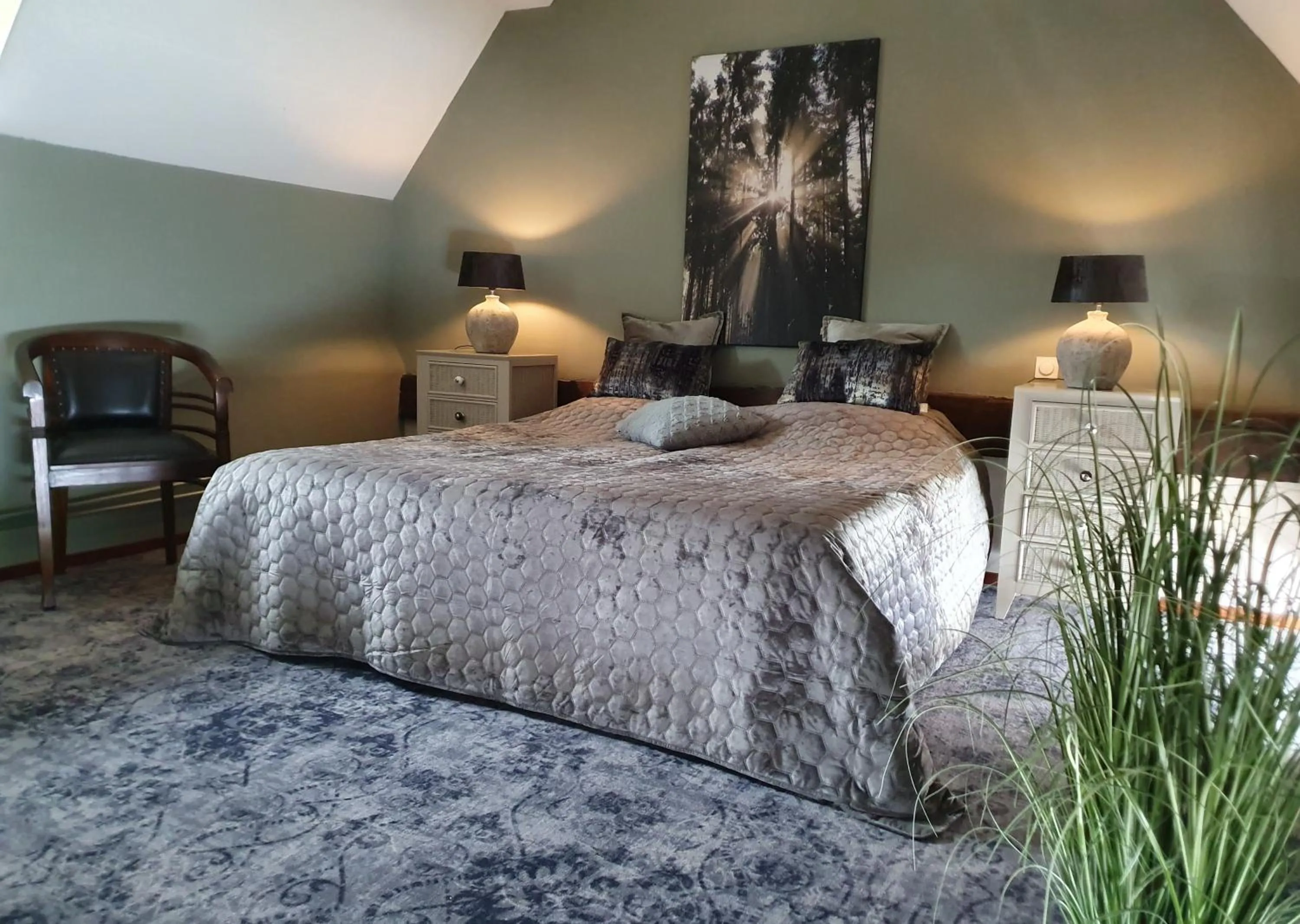 Bedroom, Bed in Baron Frits