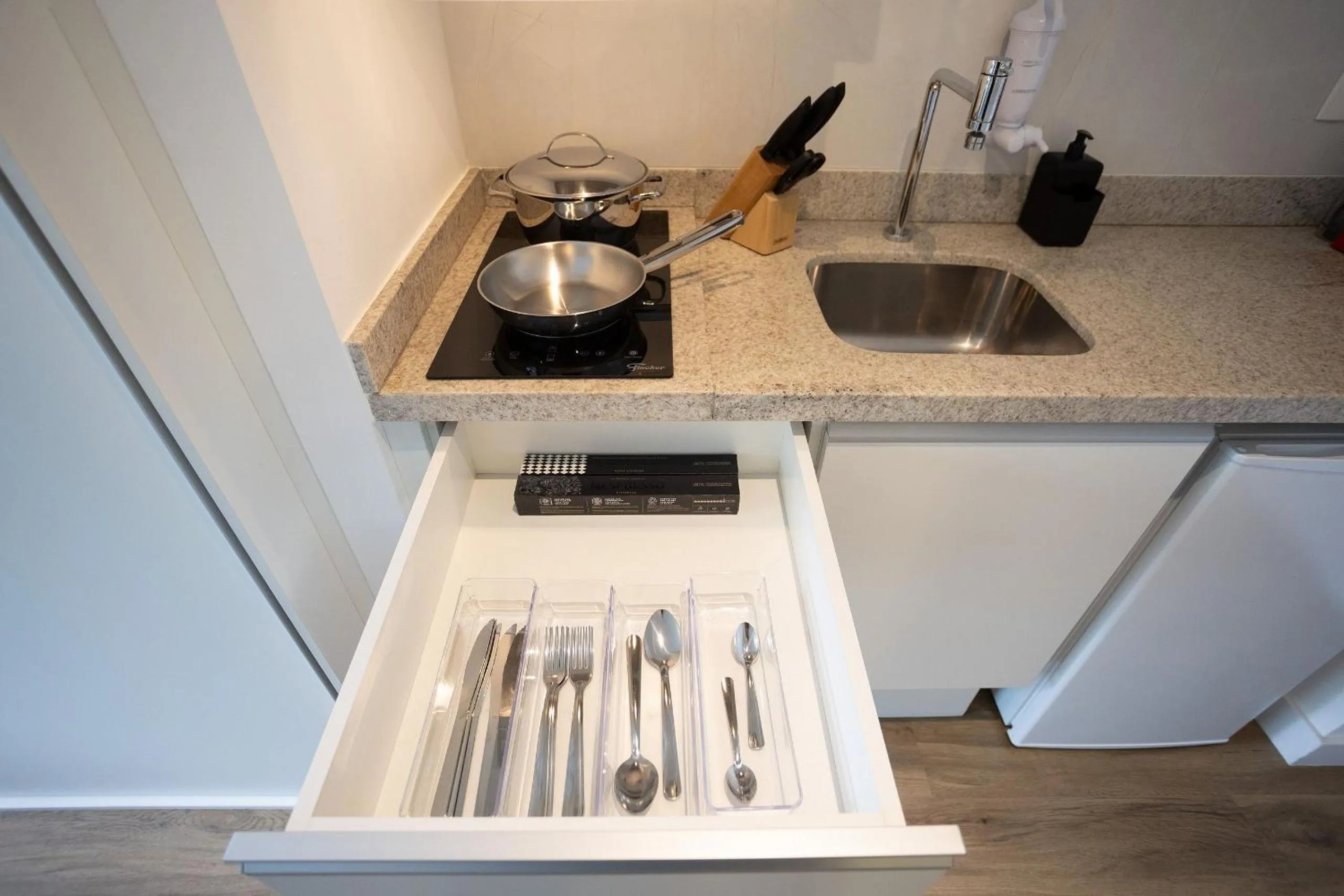 Kitchen or kitchenette in Walk Moema