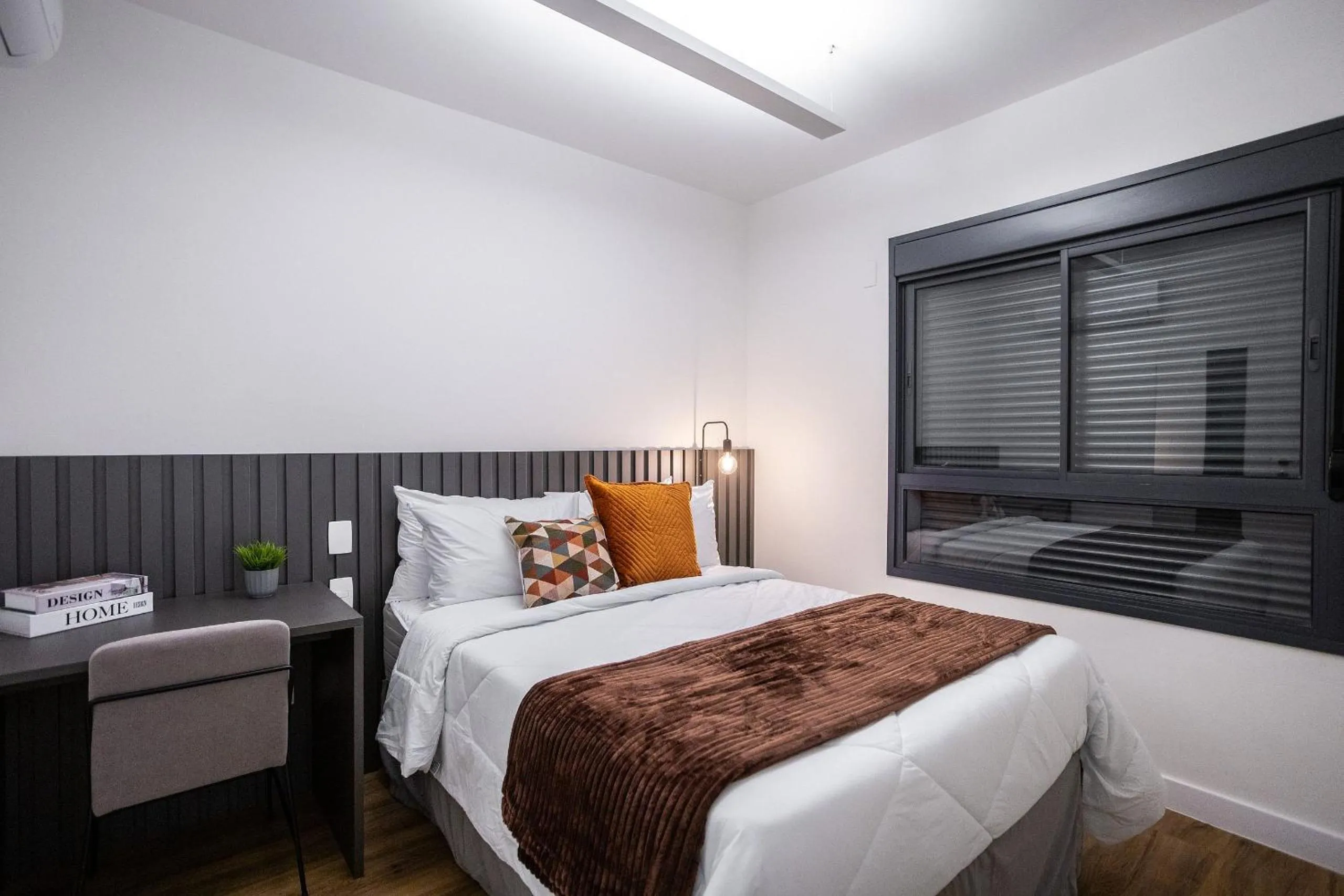 Bedroom, Bed in Walk Moema