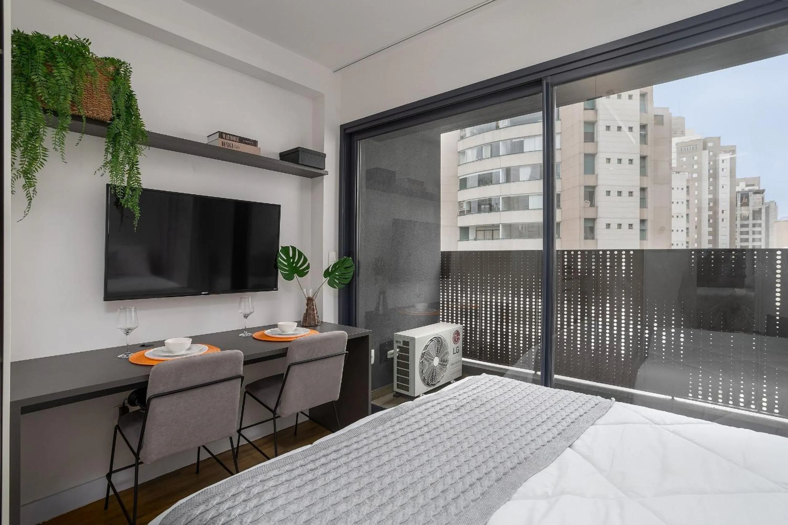 Bedroom, Bed in Walk Moema