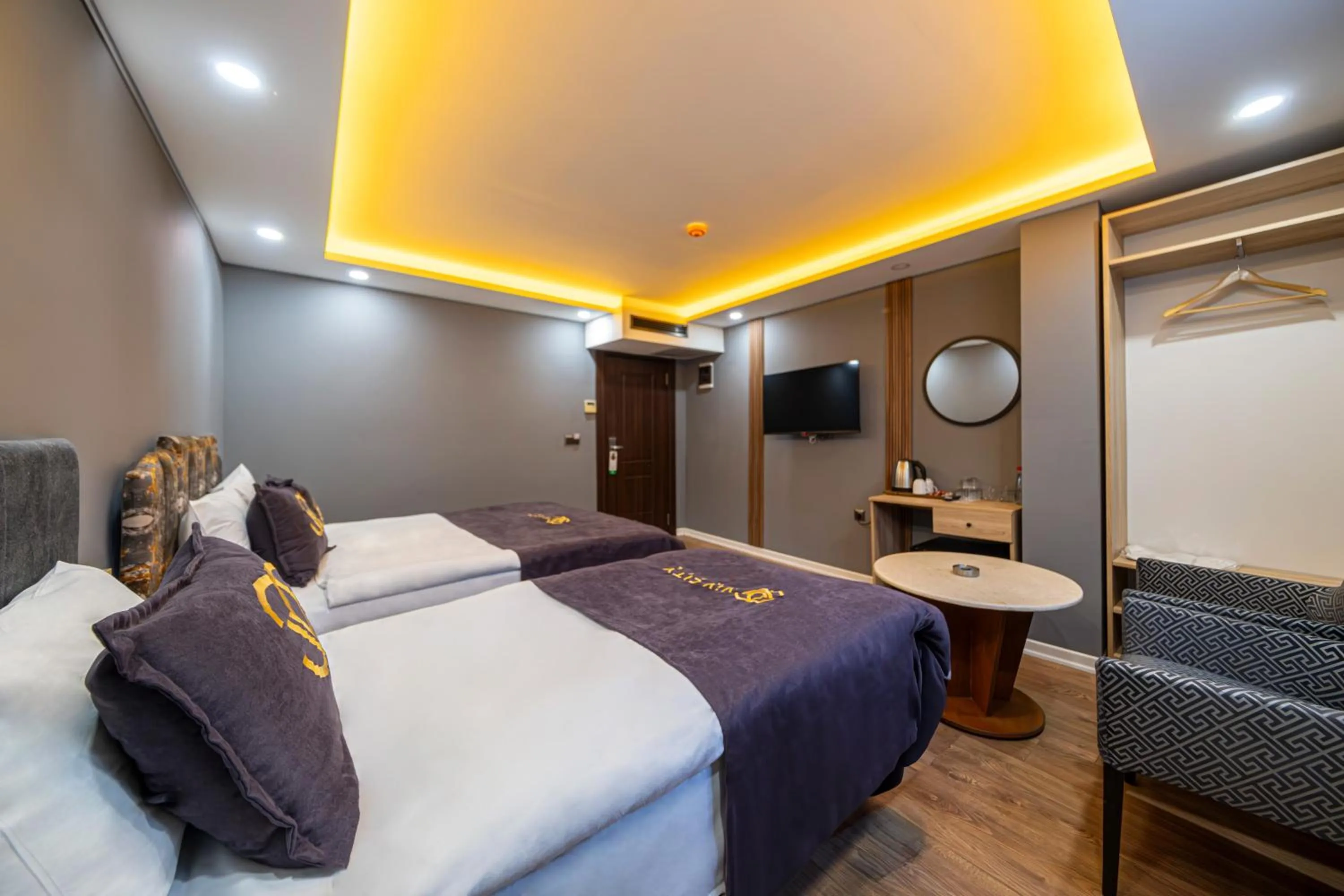 Photo of the whole room in Viv City Hotel