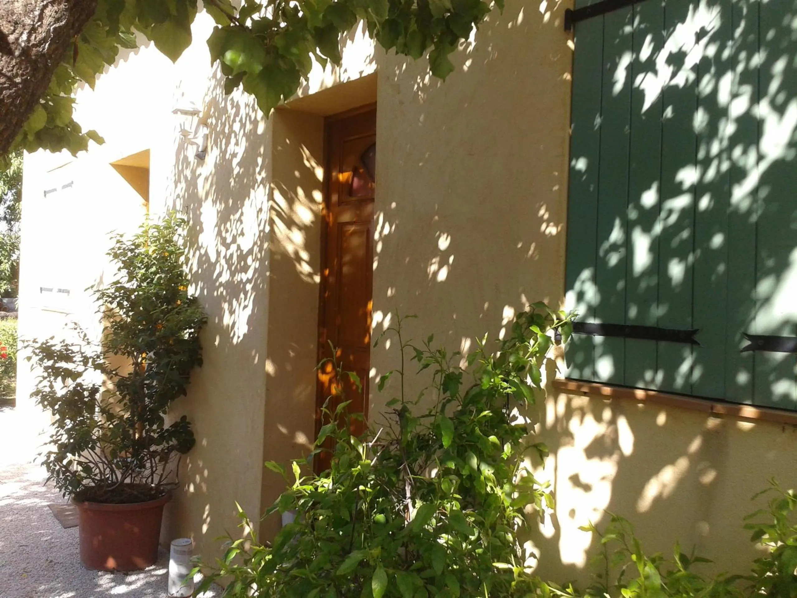 Bedroom in Aux Amandiers